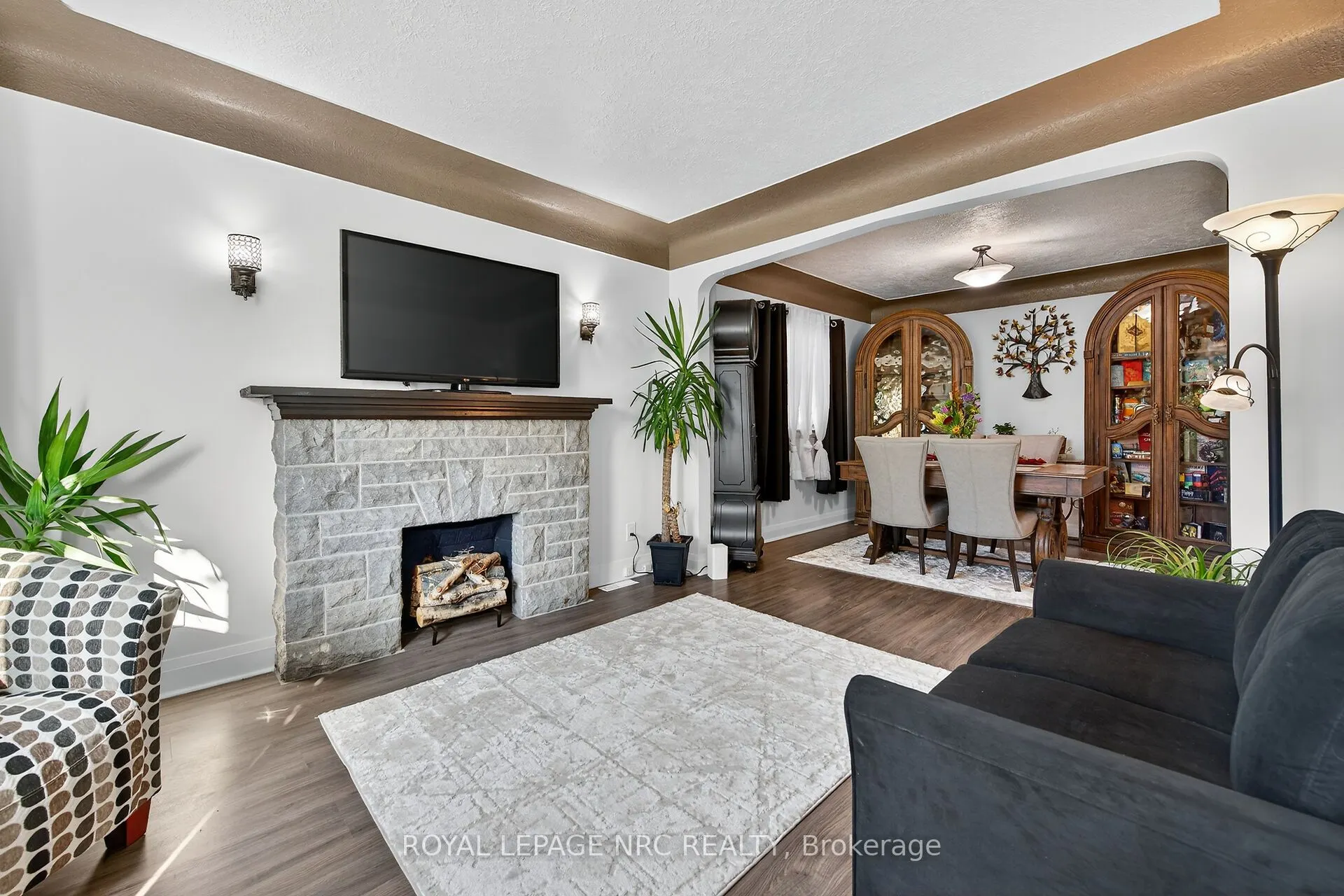 199 West 2nd Street