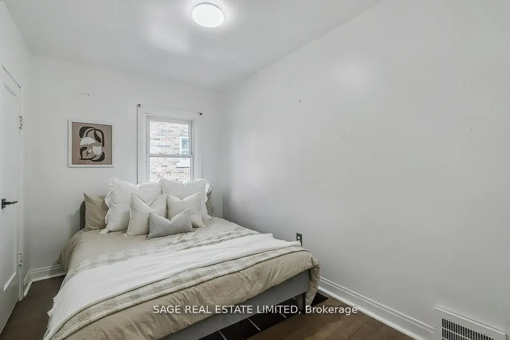 209 Bedford Road