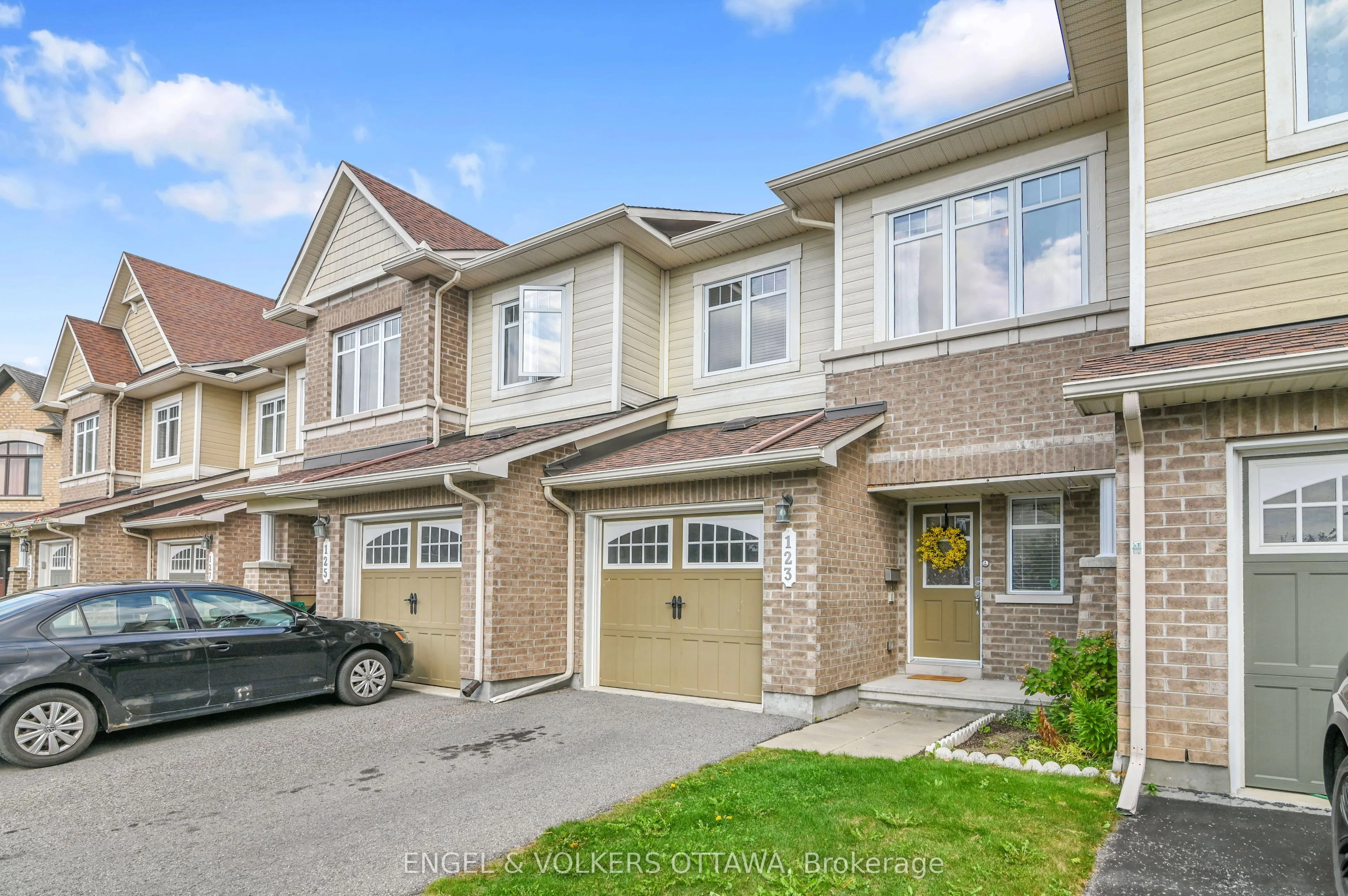 123 Waterfern Way