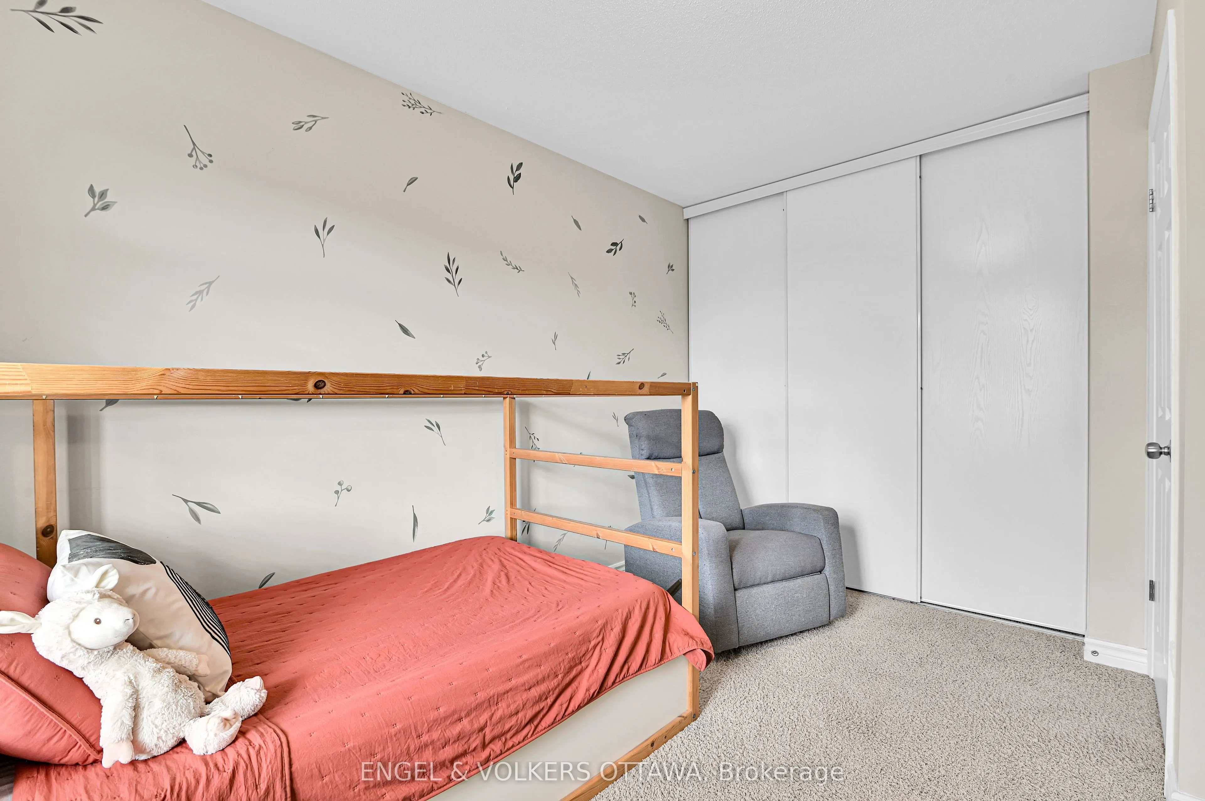 123 Waterfern Way