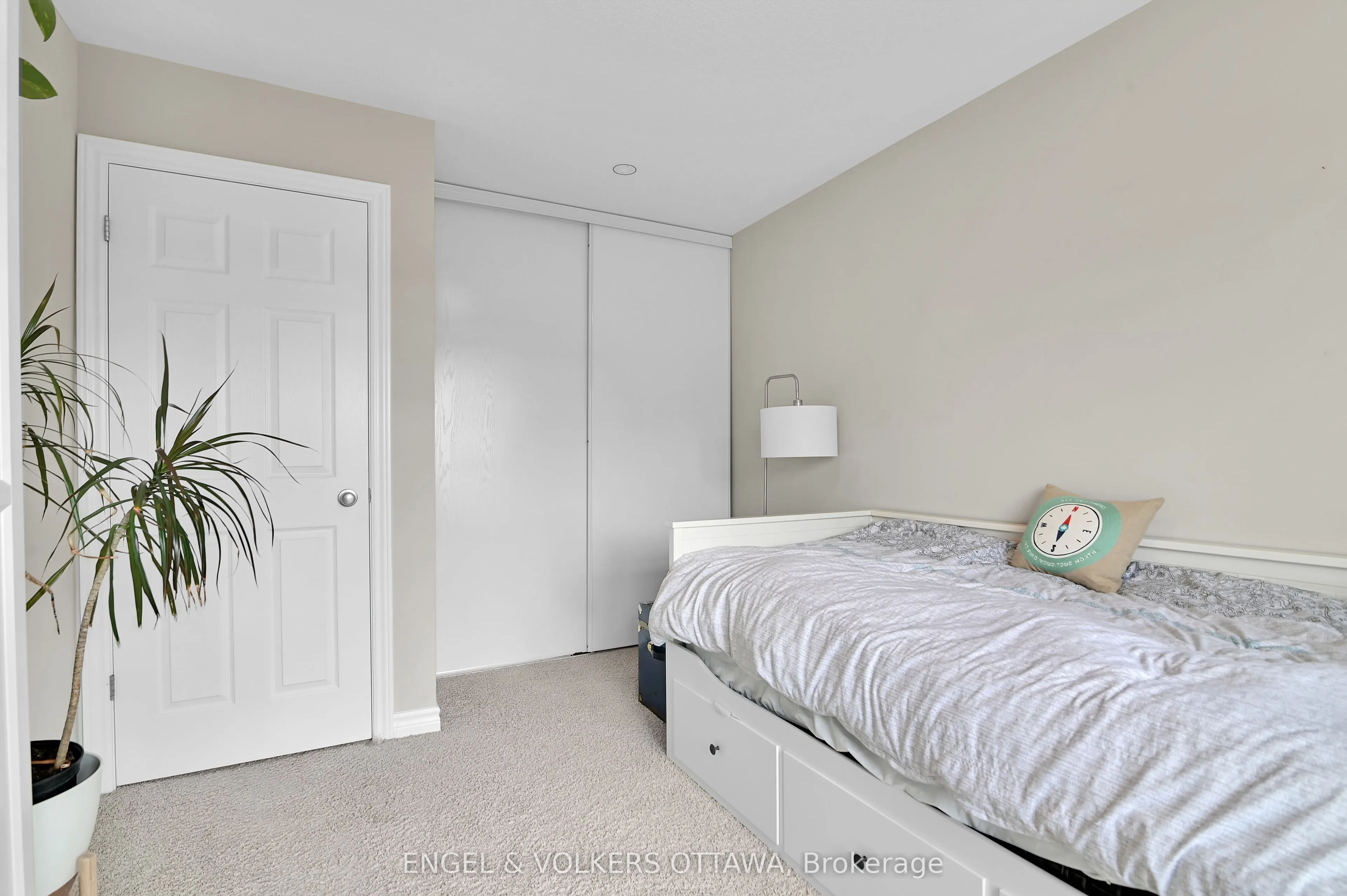 123 Waterfern Way