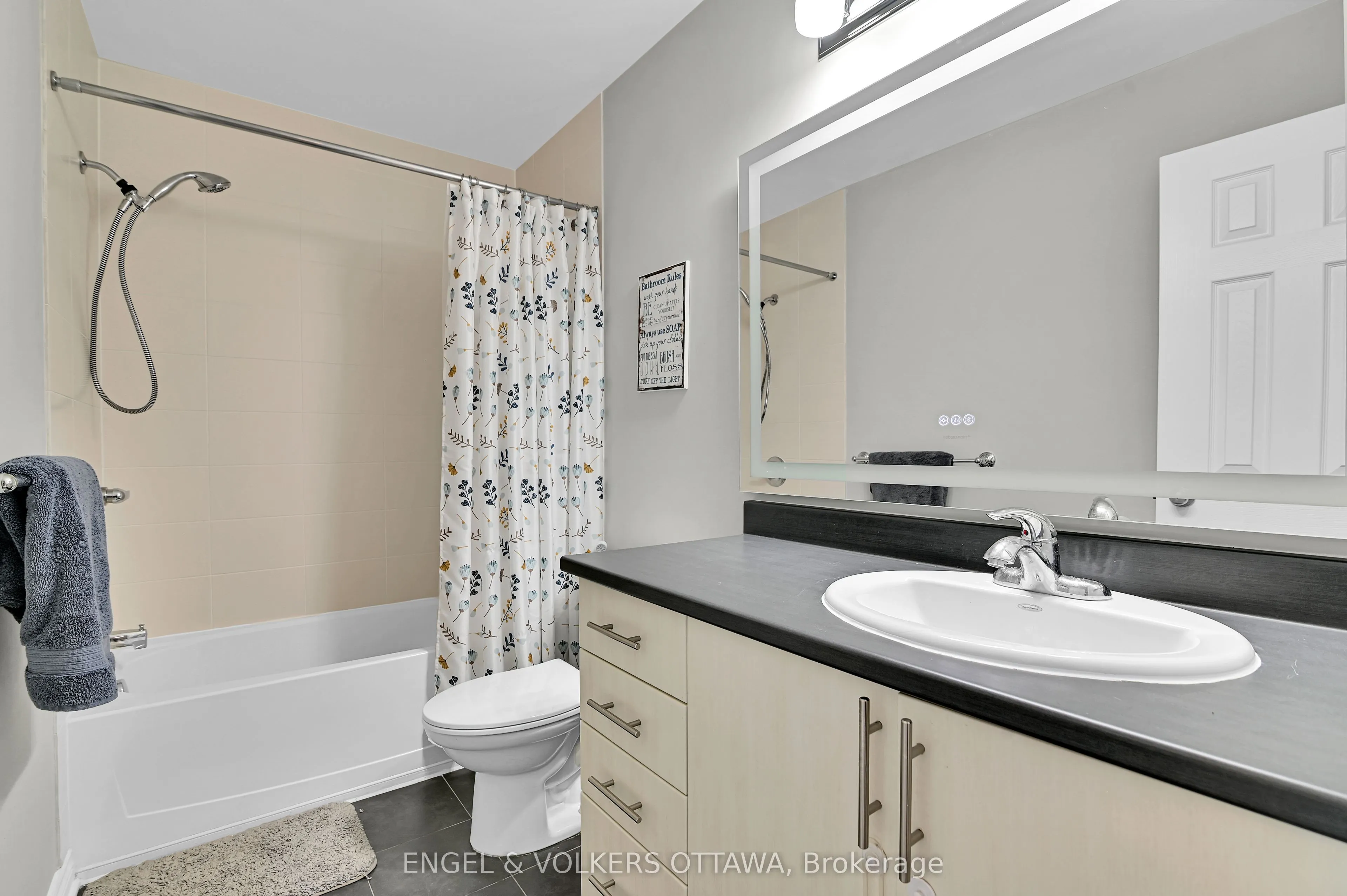 123 Waterfern Way
