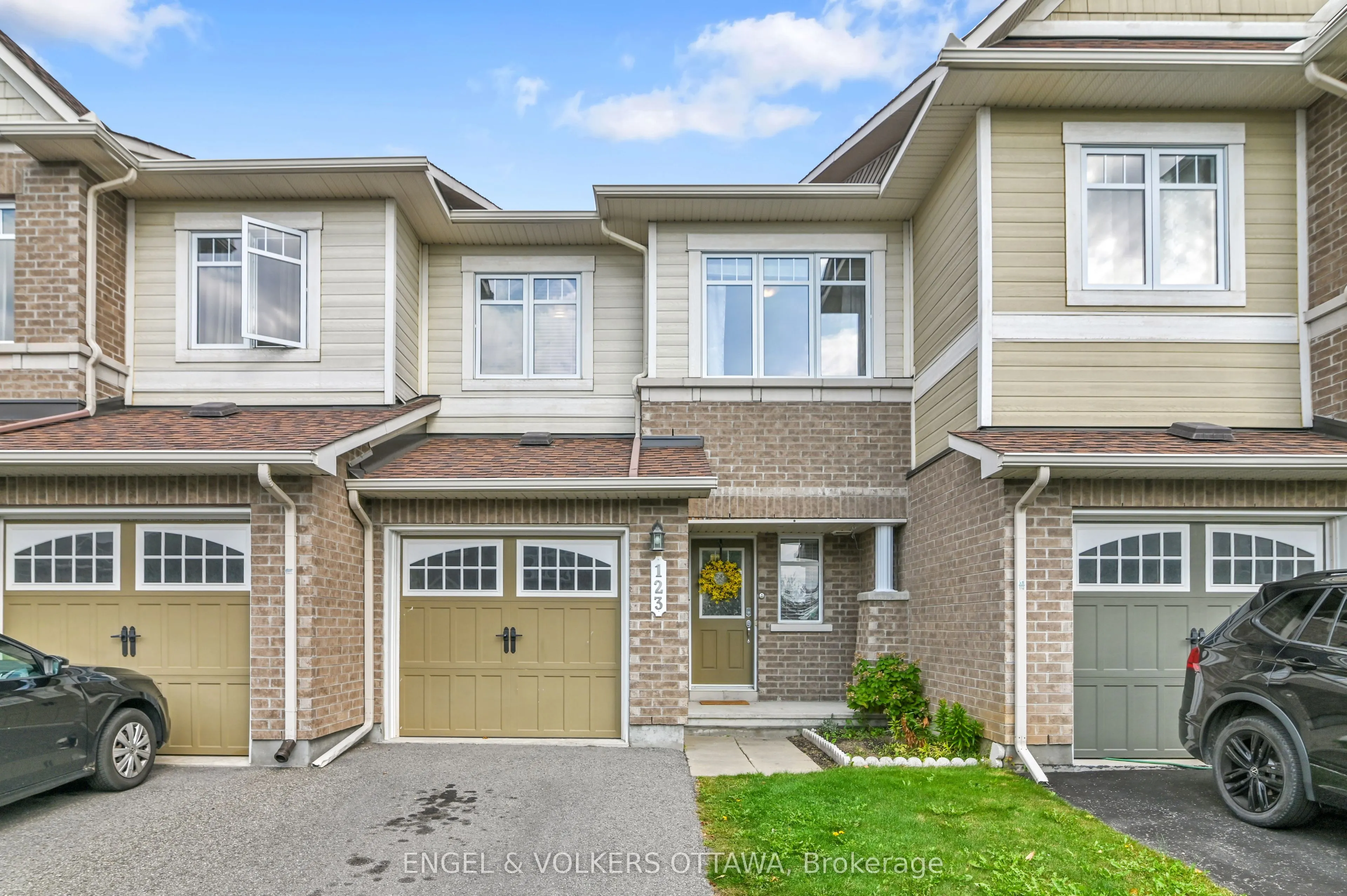 123 Waterfern Way
