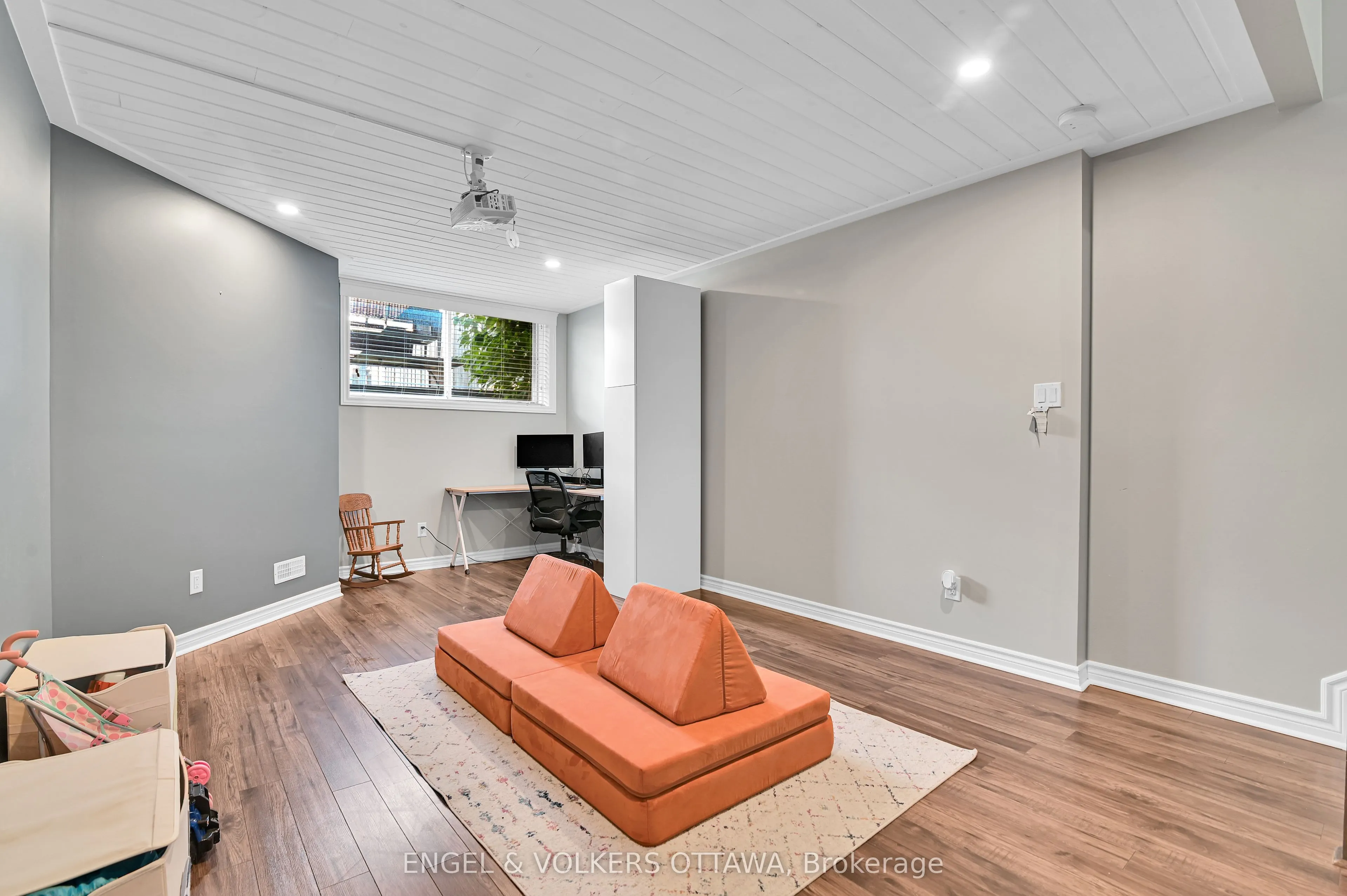 123 Waterfern Way