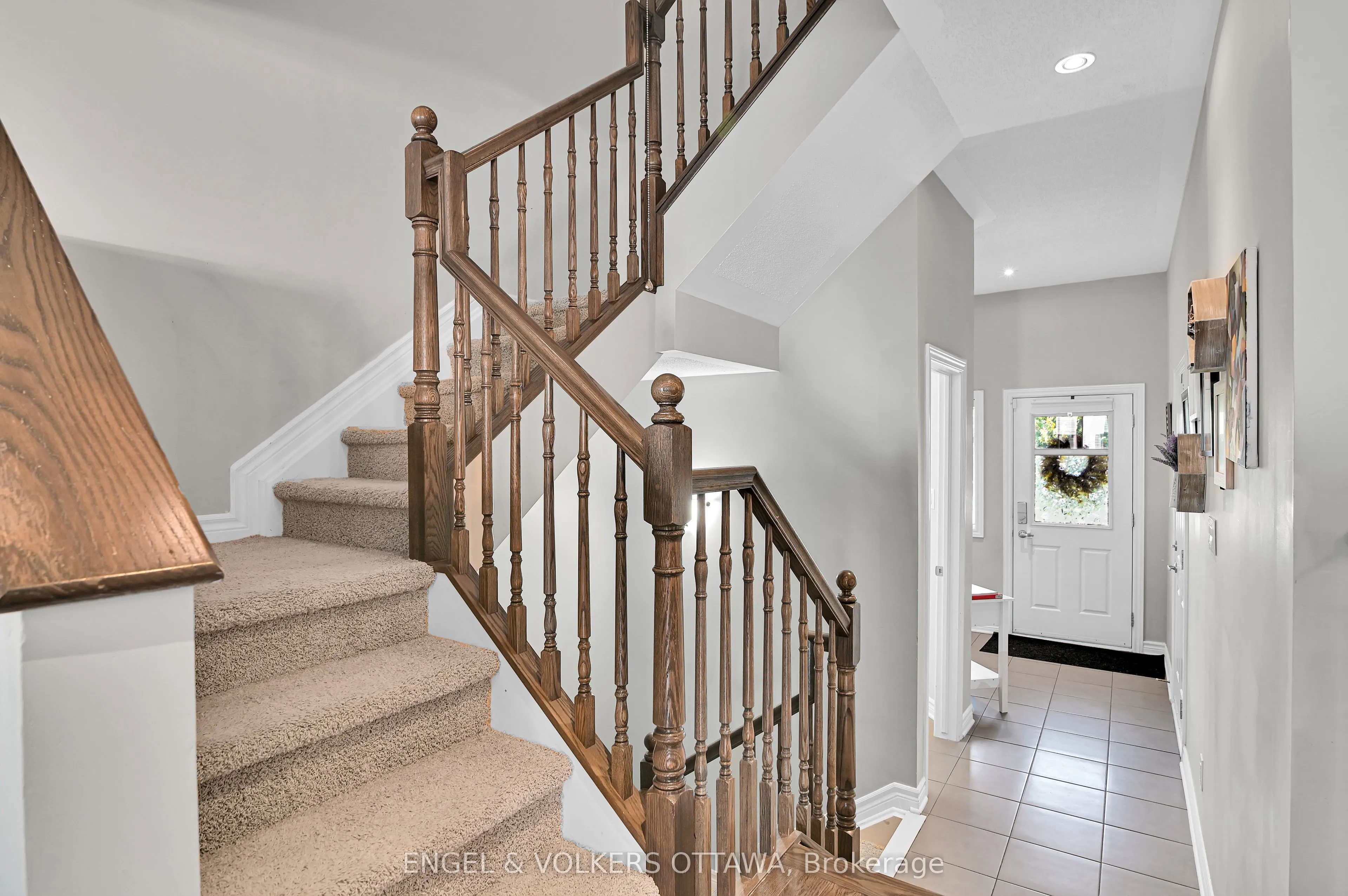 123 Waterfern Way