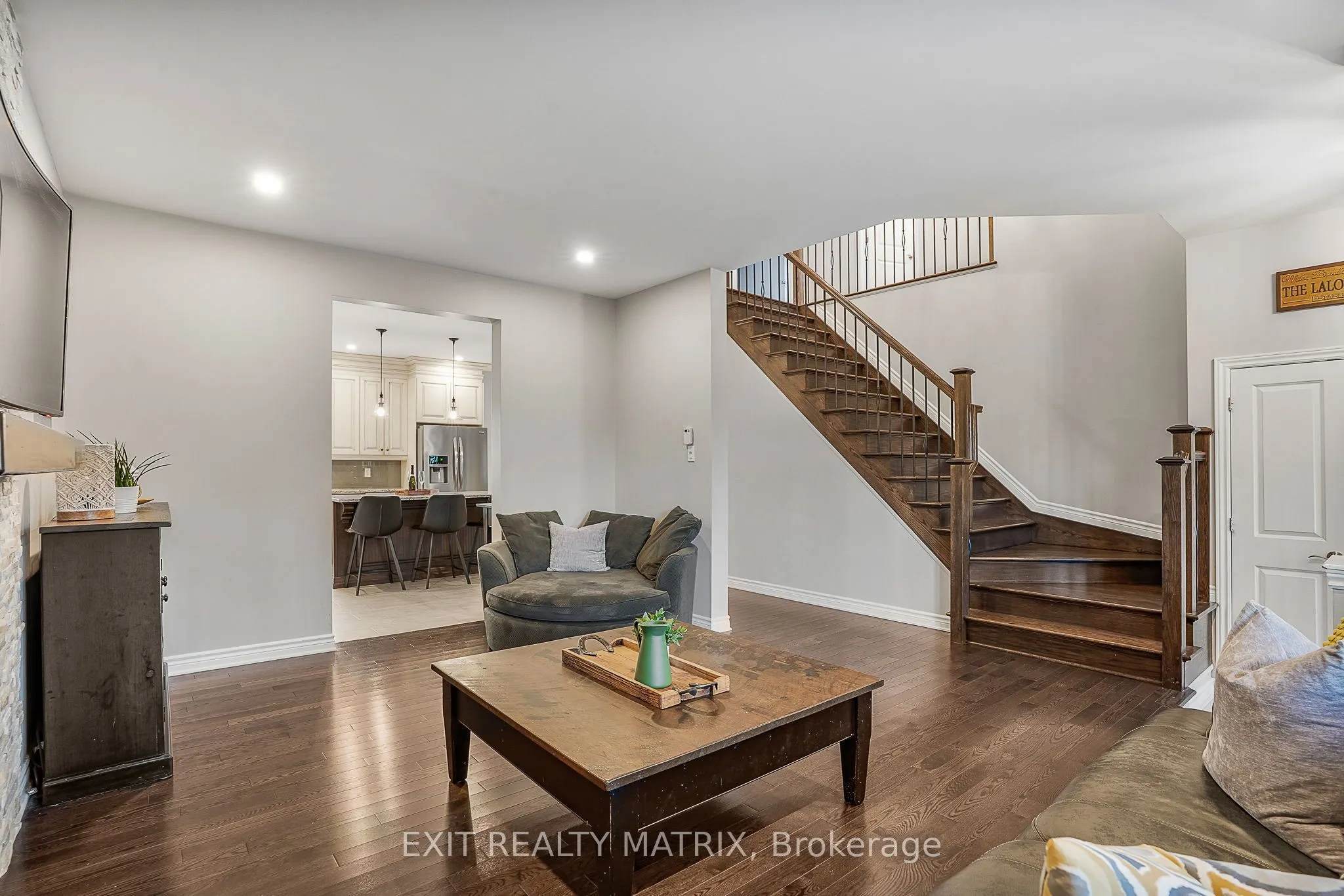 301 Colmar Street