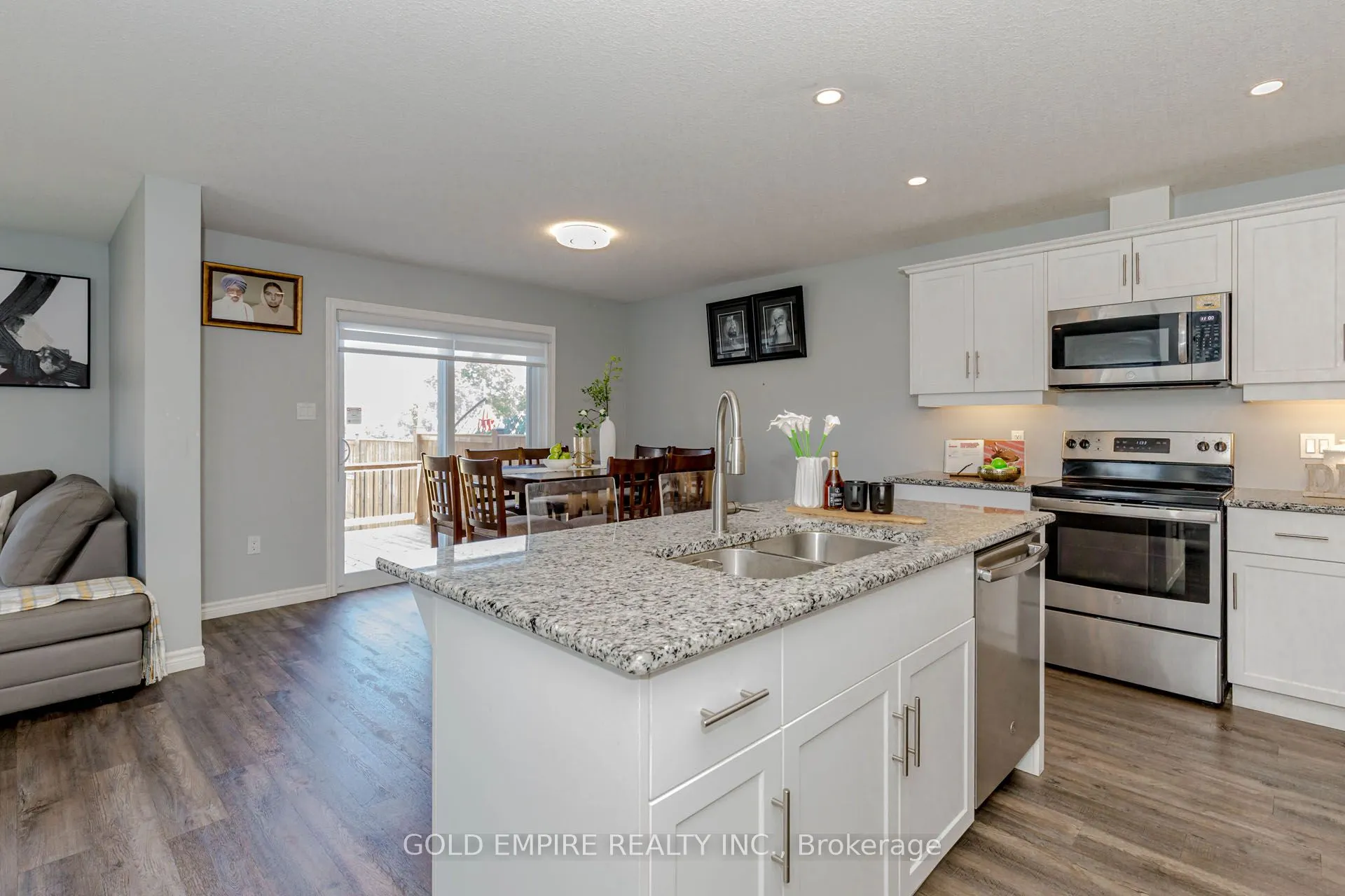 28 MINLER Street, #6