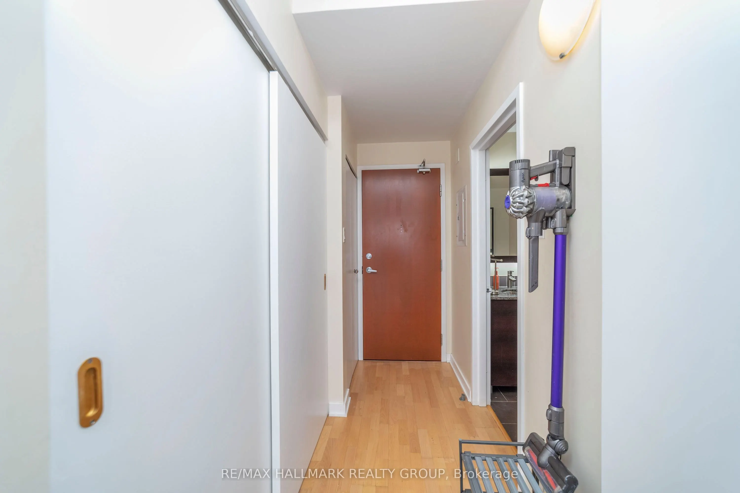 324 LAURIER Avenue, #1907