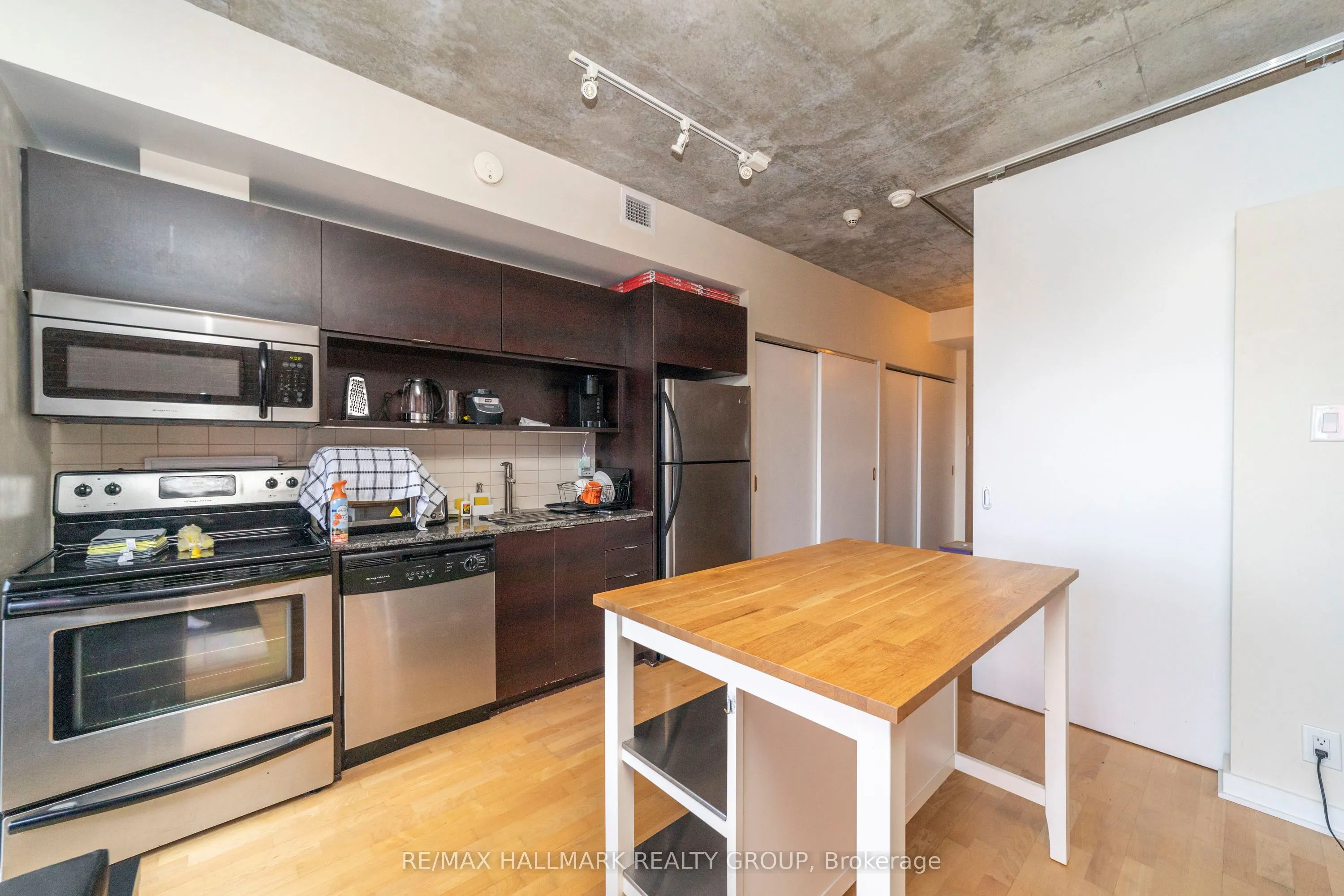 324 LAURIER Avenue, #1907