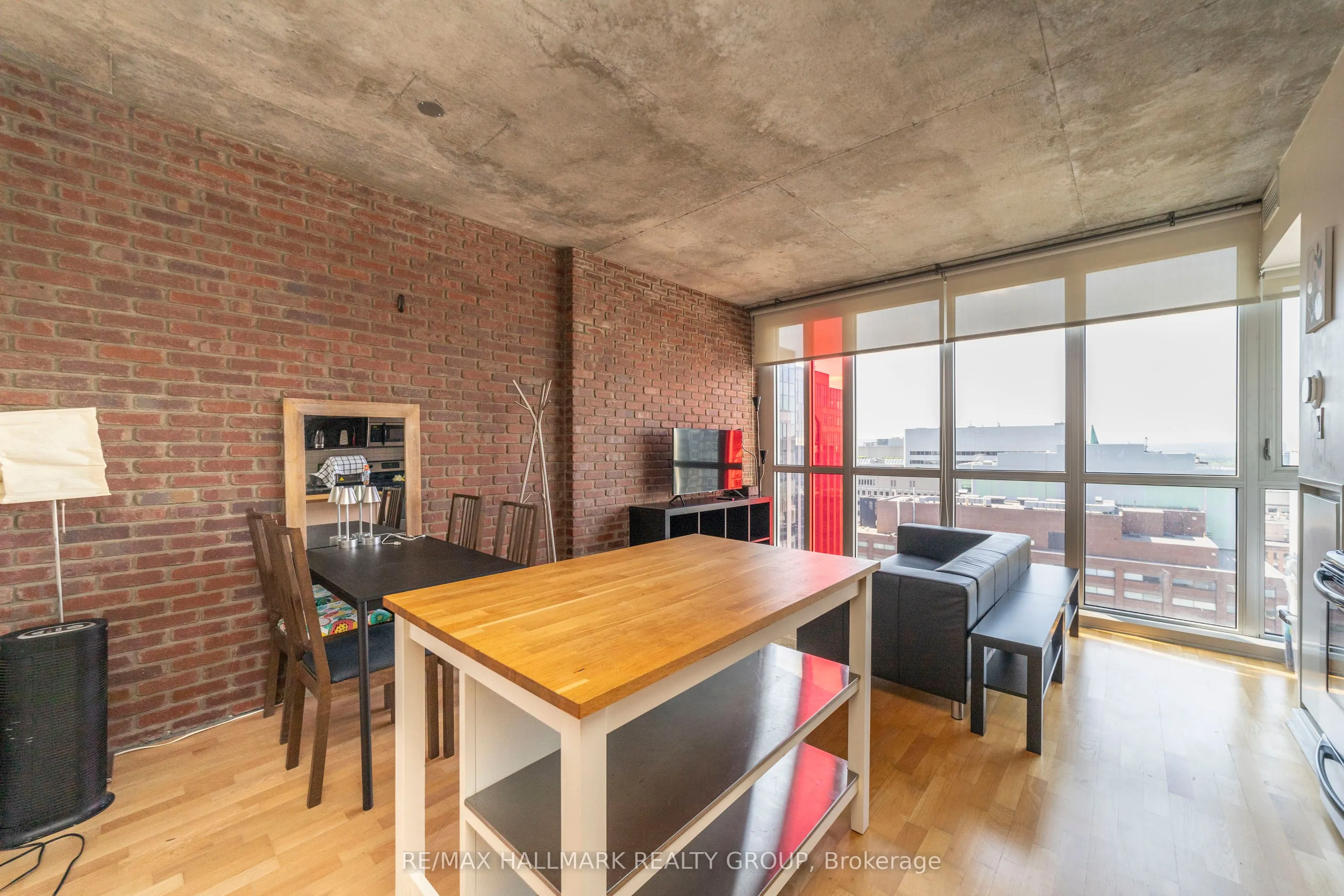 324 LAURIER Avenue, #1907