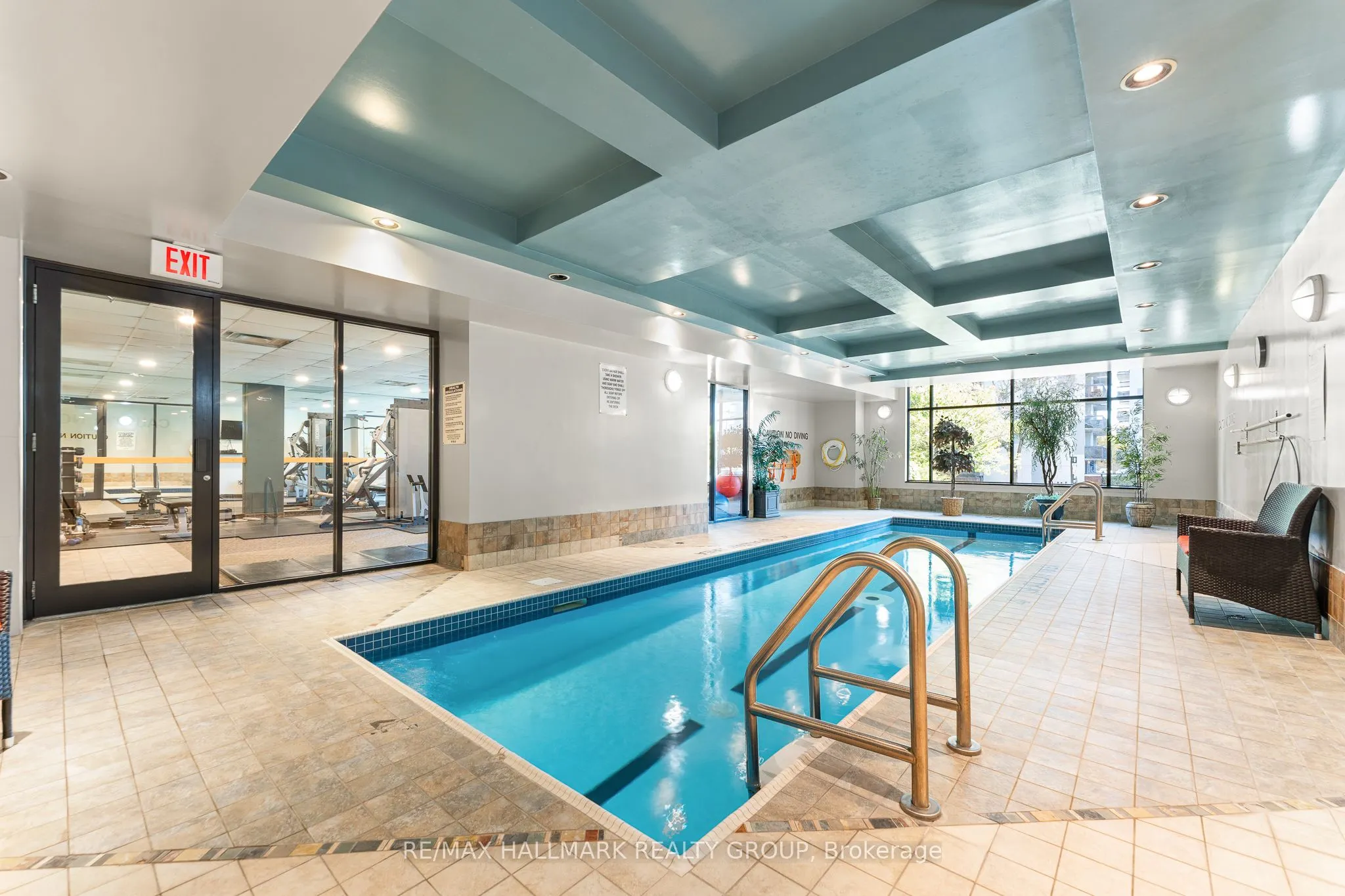 570 Laurier Avenue W, #2202