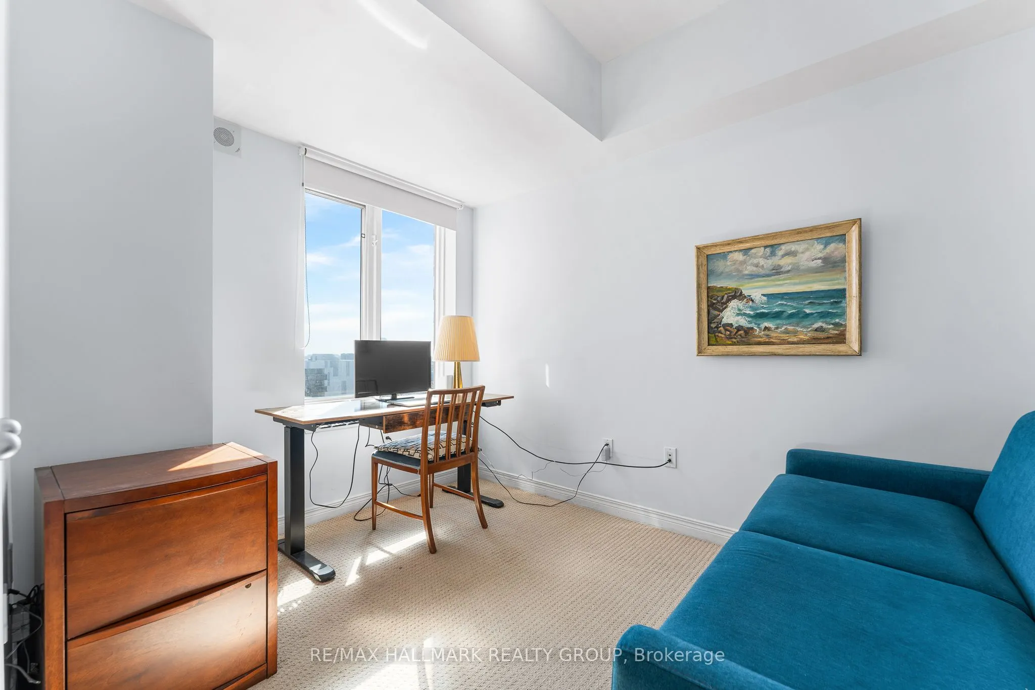 570 Laurier Avenue W, #2202