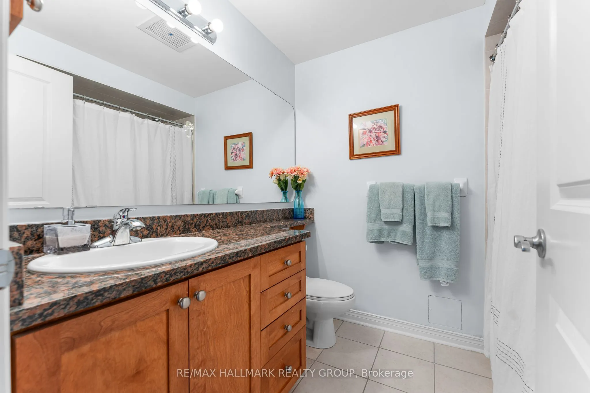 570 Laurier Avenue W, #2202