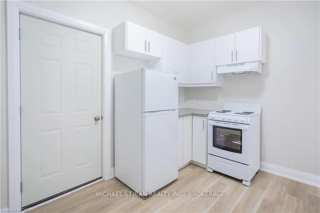 297 Mary Street N, #1