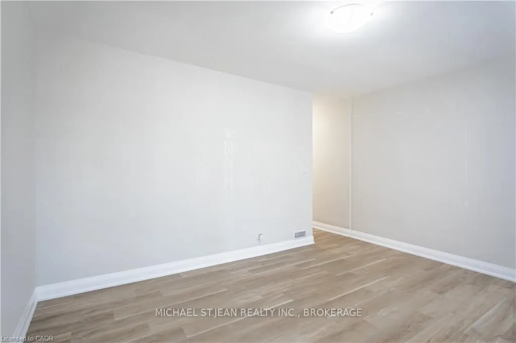 297 Mary Street N, #1