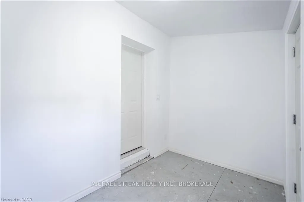 297 Mary Street N, #1