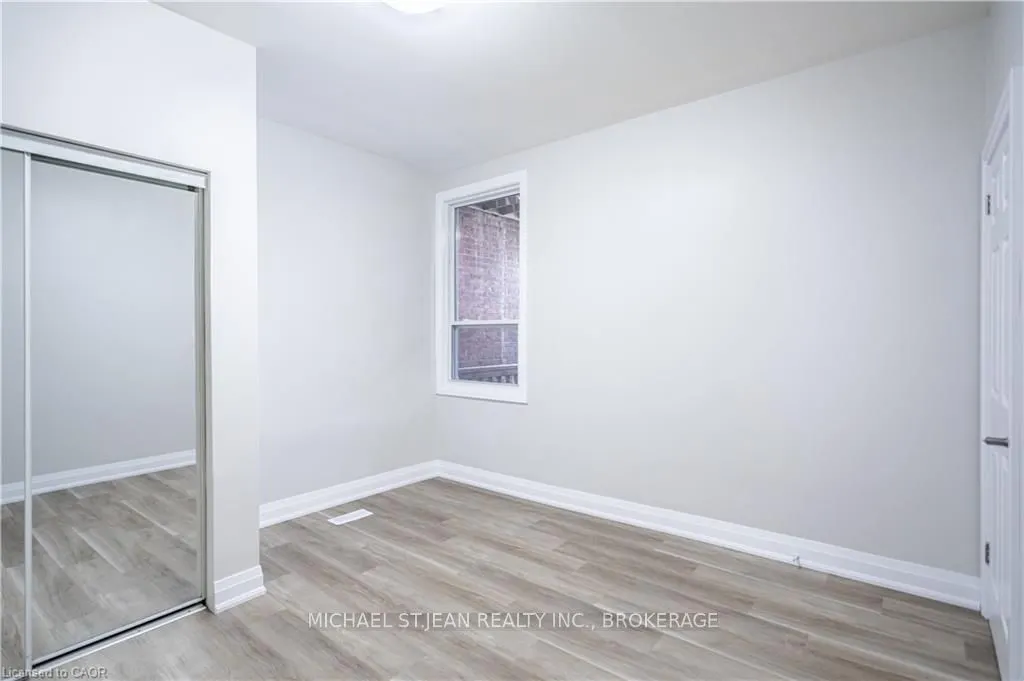 297 Mary Street N, #1