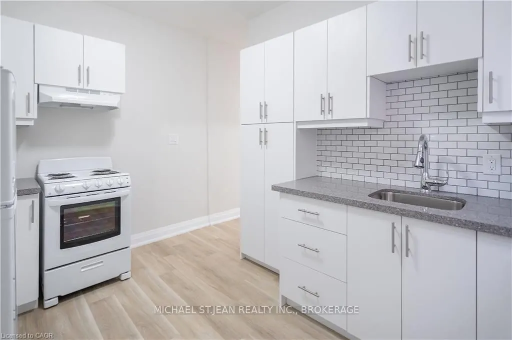 297 Mary Street N, #1