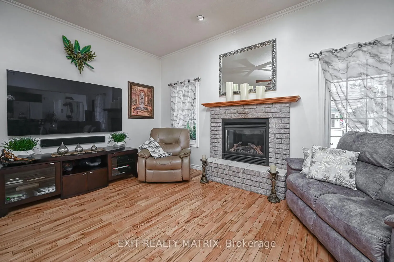 2573 Mitchell Street