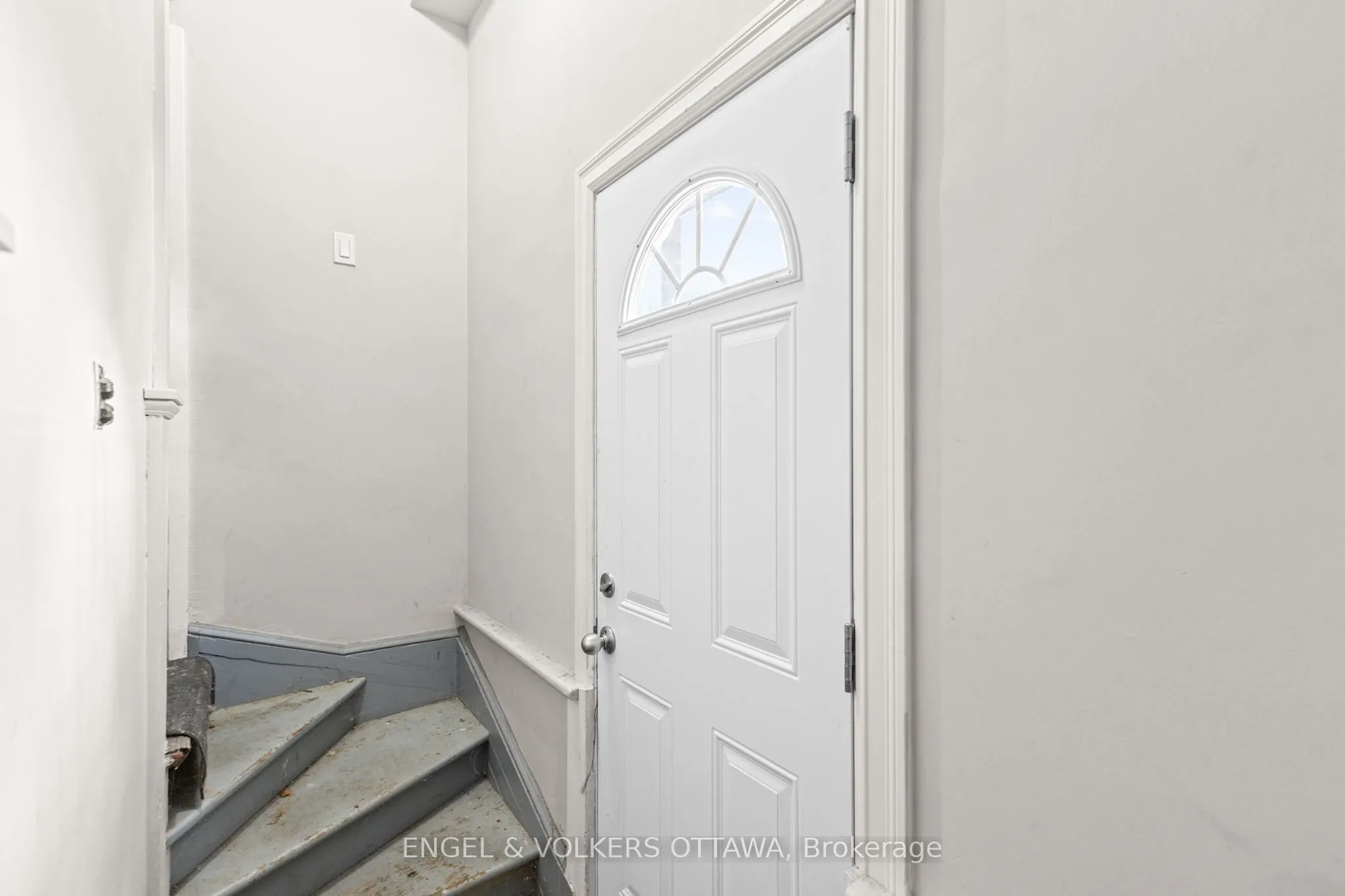 460 Holland Avenue