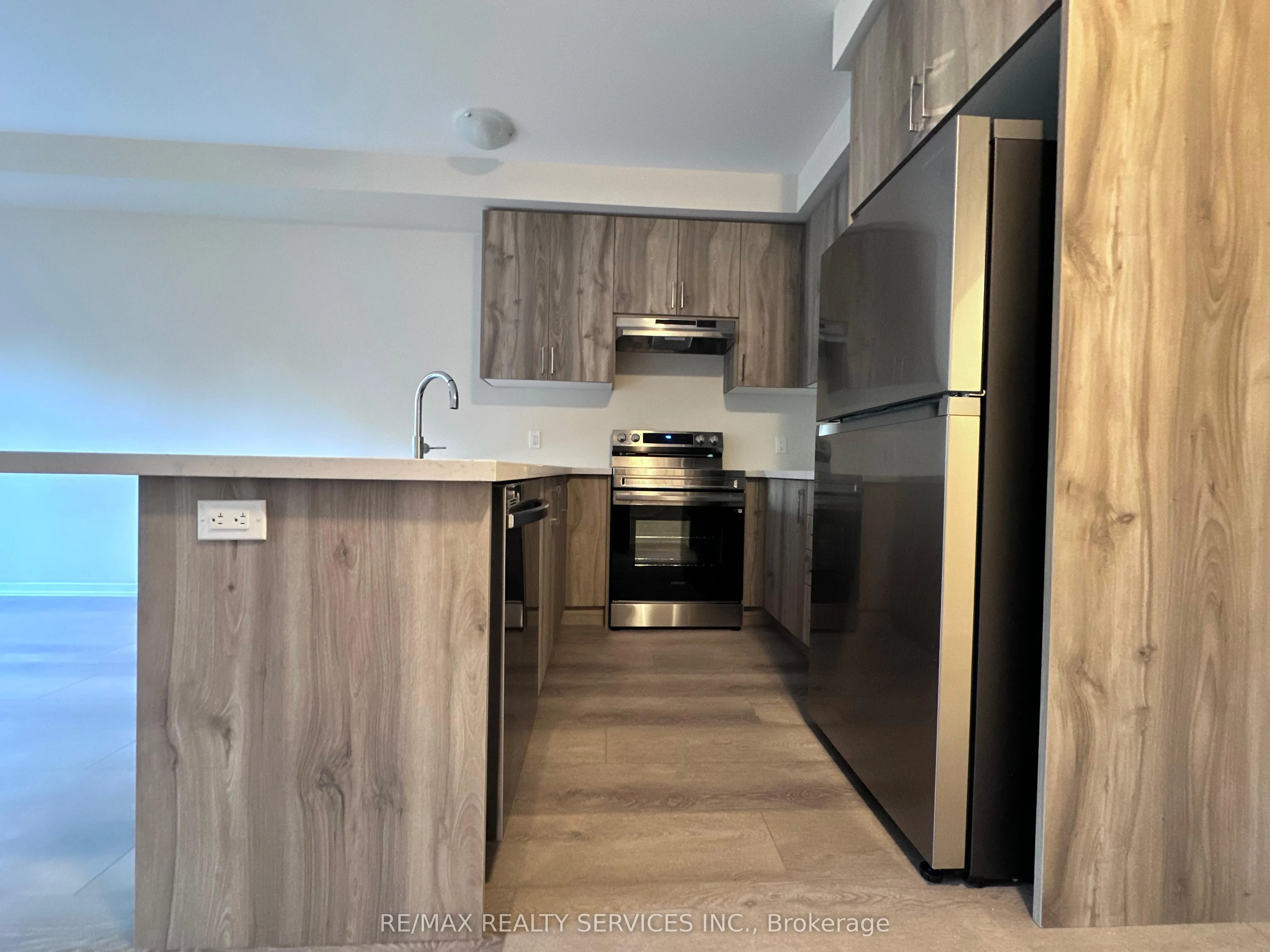 23 Radium Lane