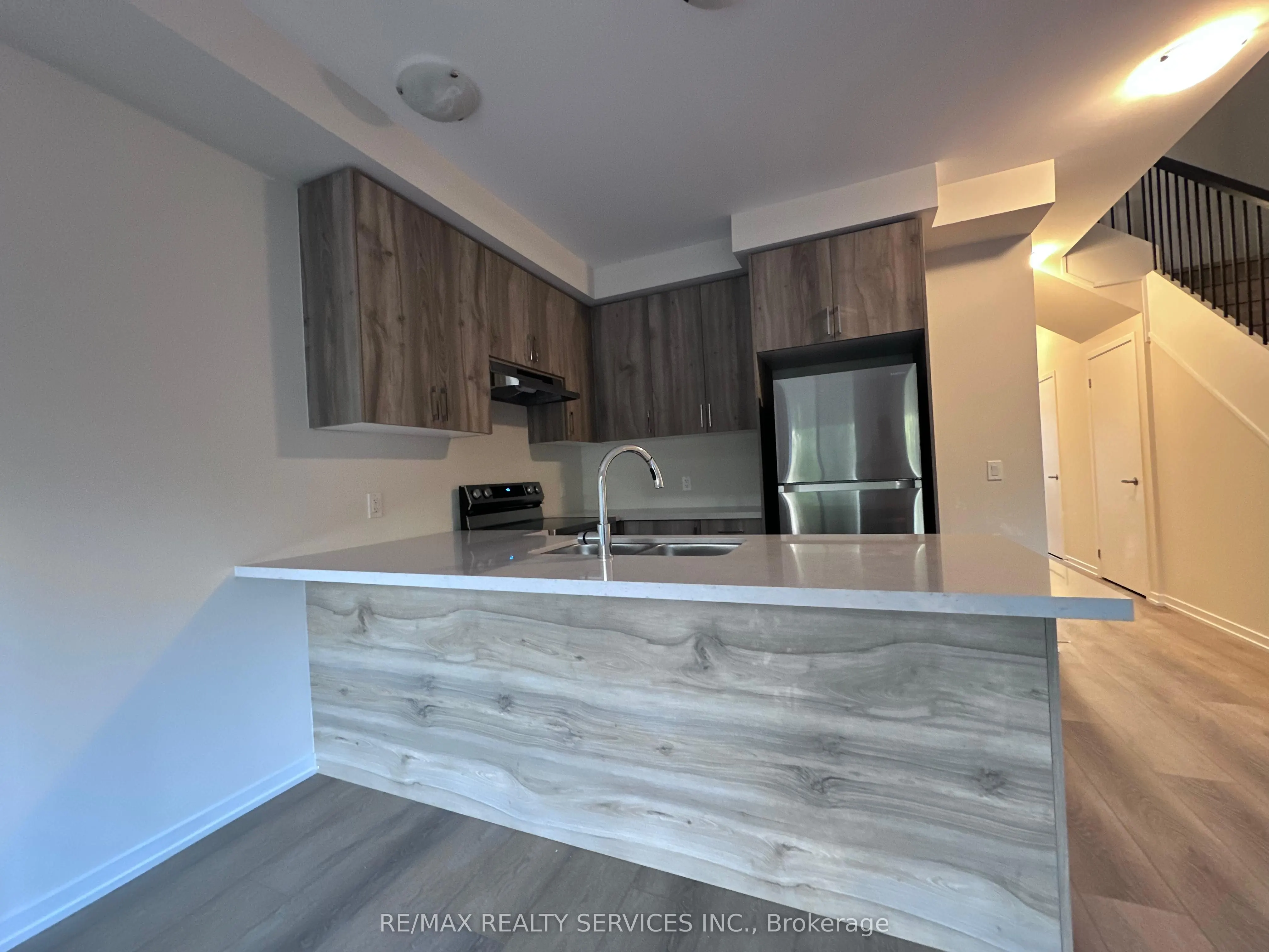 23 Radium Lane