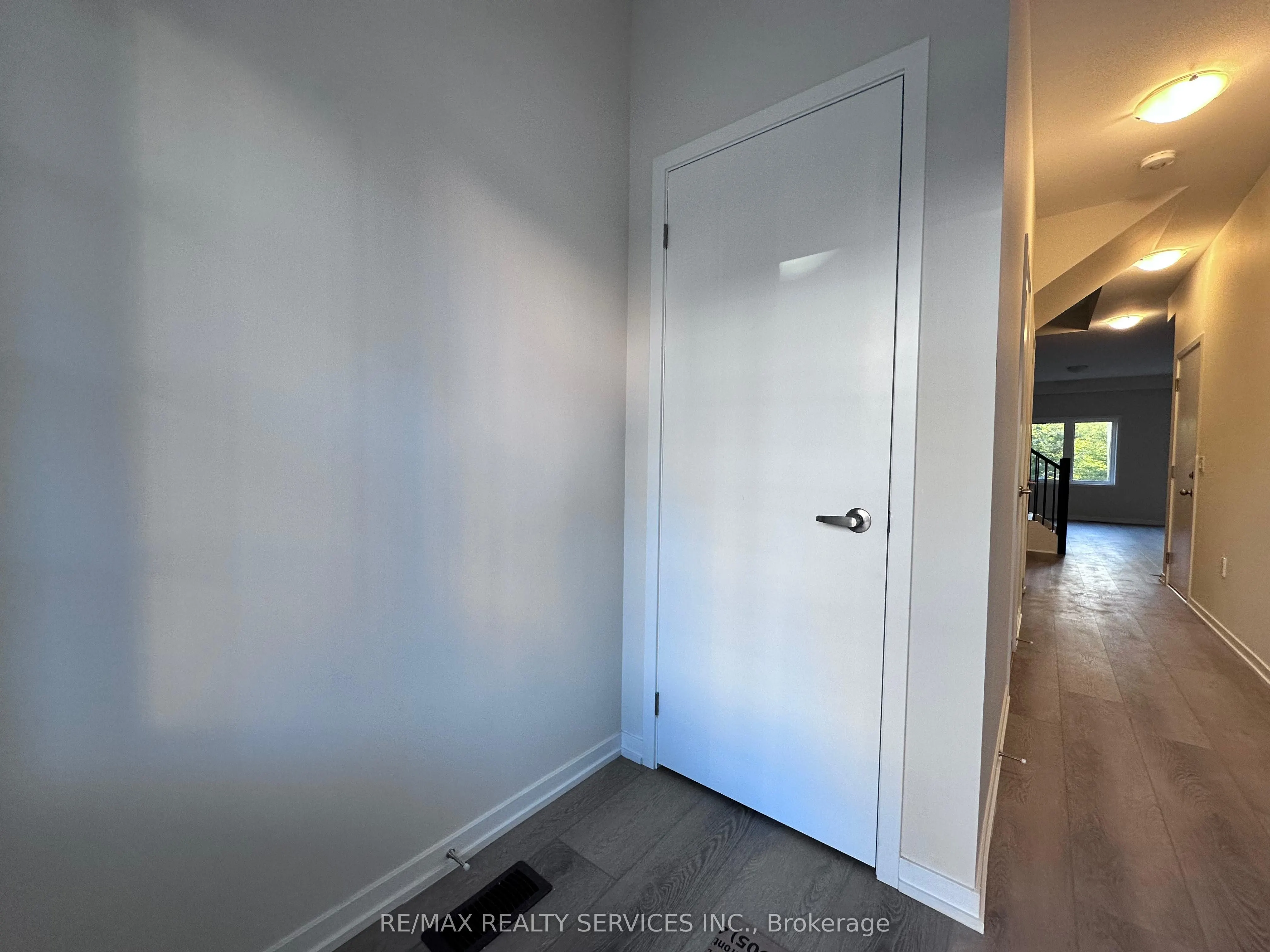 23 Radium Lane
