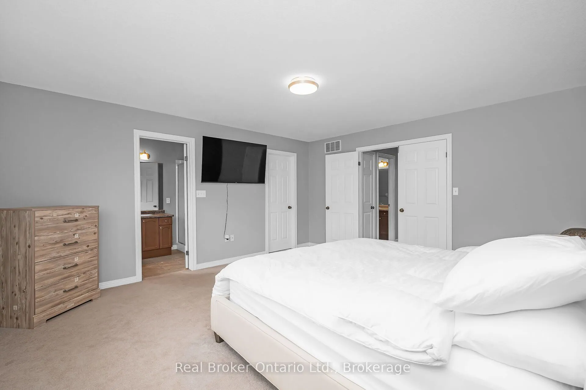 23 Bellflower Boulevard