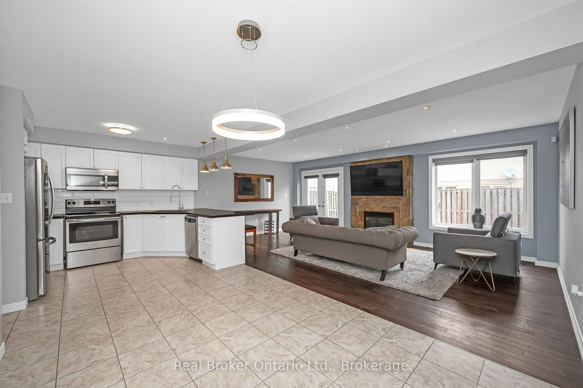 23 Bellflower Boulevard