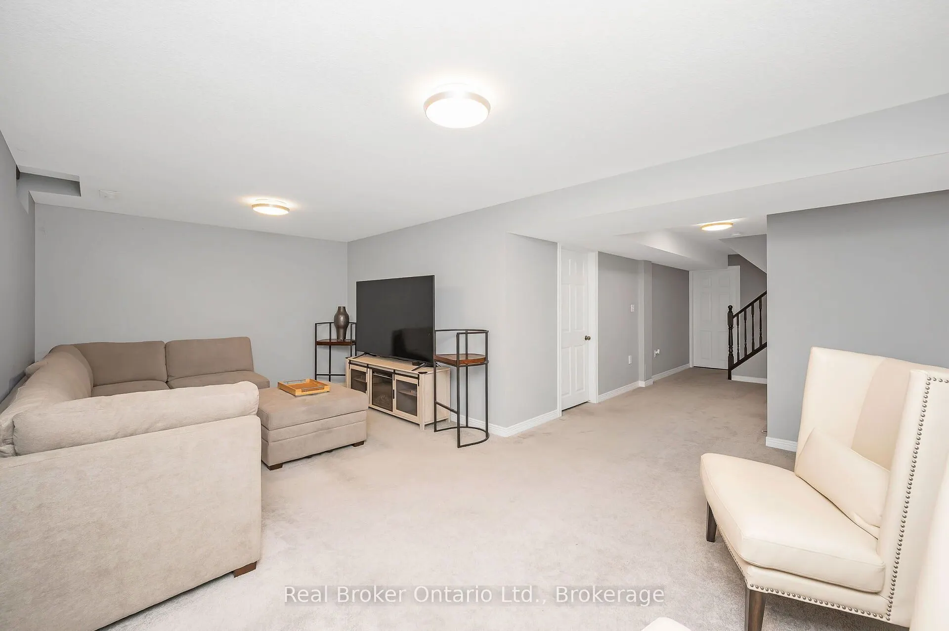 23 Bellflower Boulevard