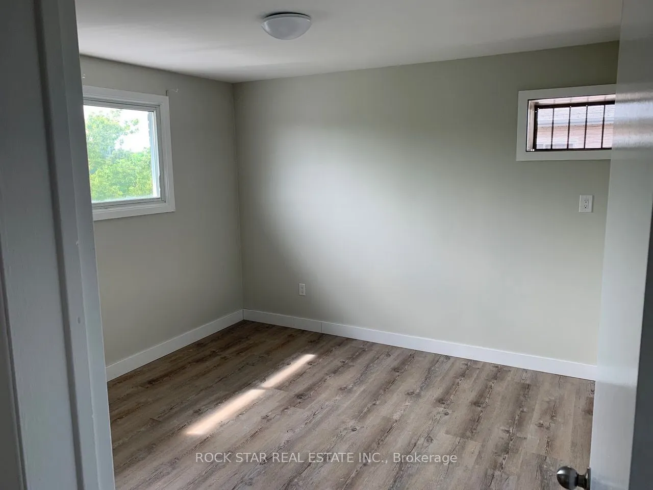 23 Saint Andrews Avenue