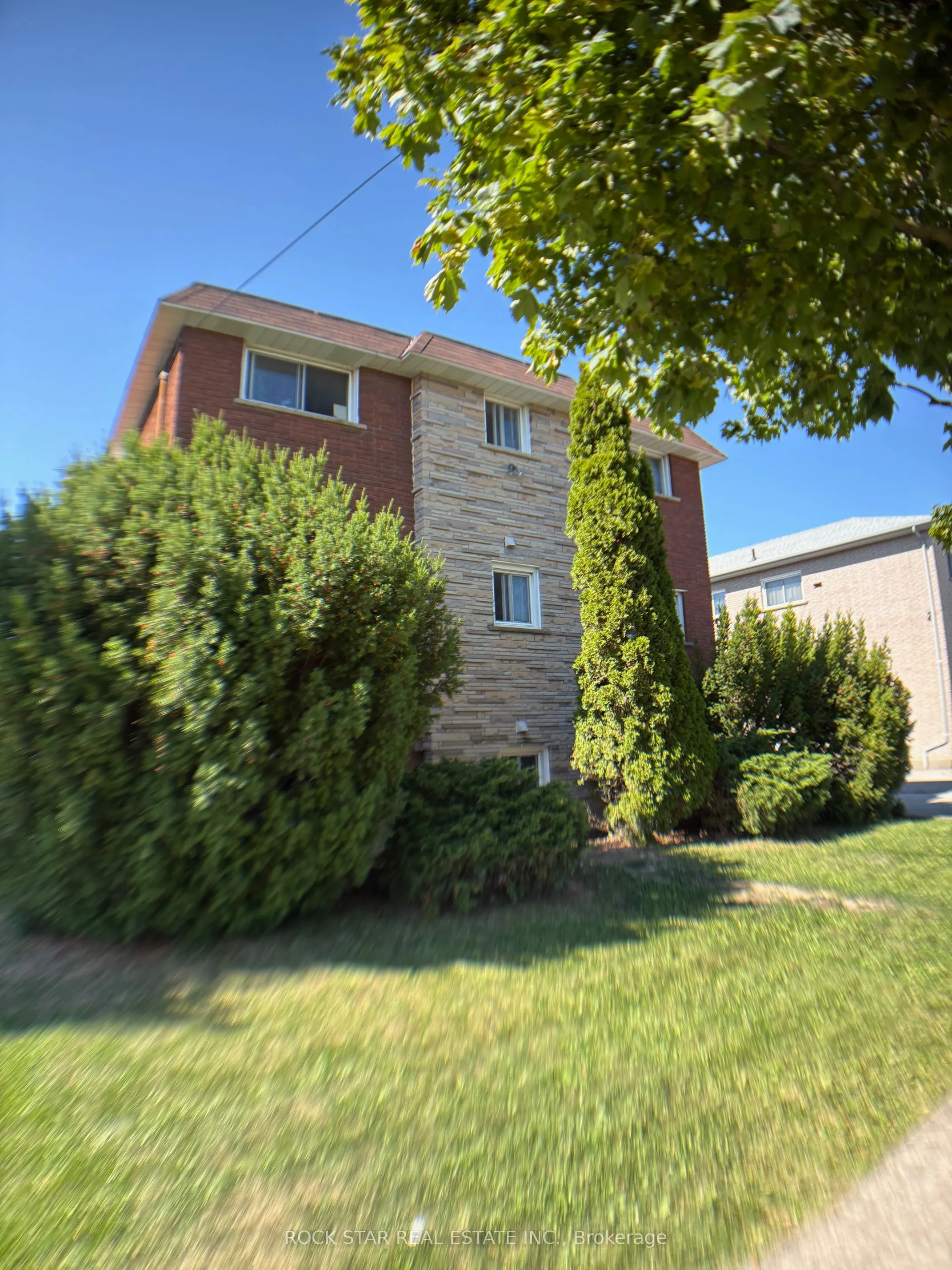 23 Saint Andrews Avenue
