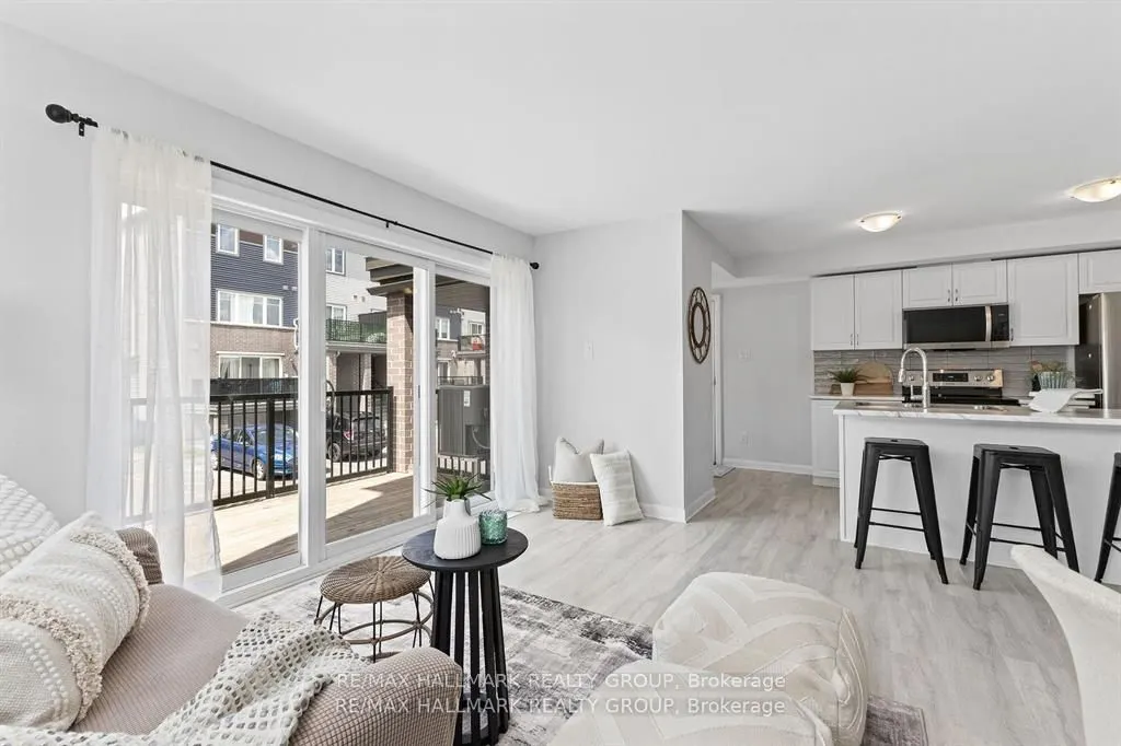 706 Amberwing Private, #Unit D