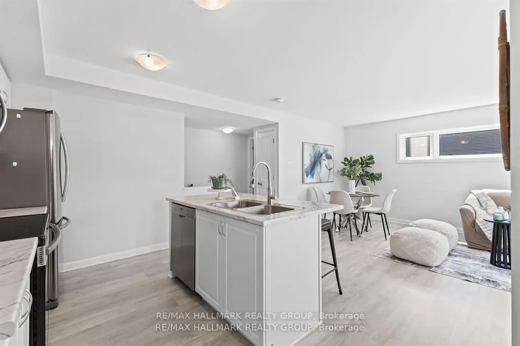 706 Amberwing Private, #Unit D