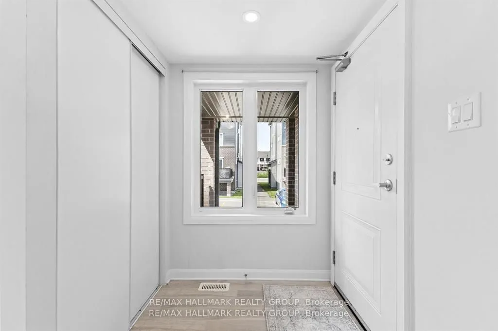 706 Amberwing Private, #Unit D