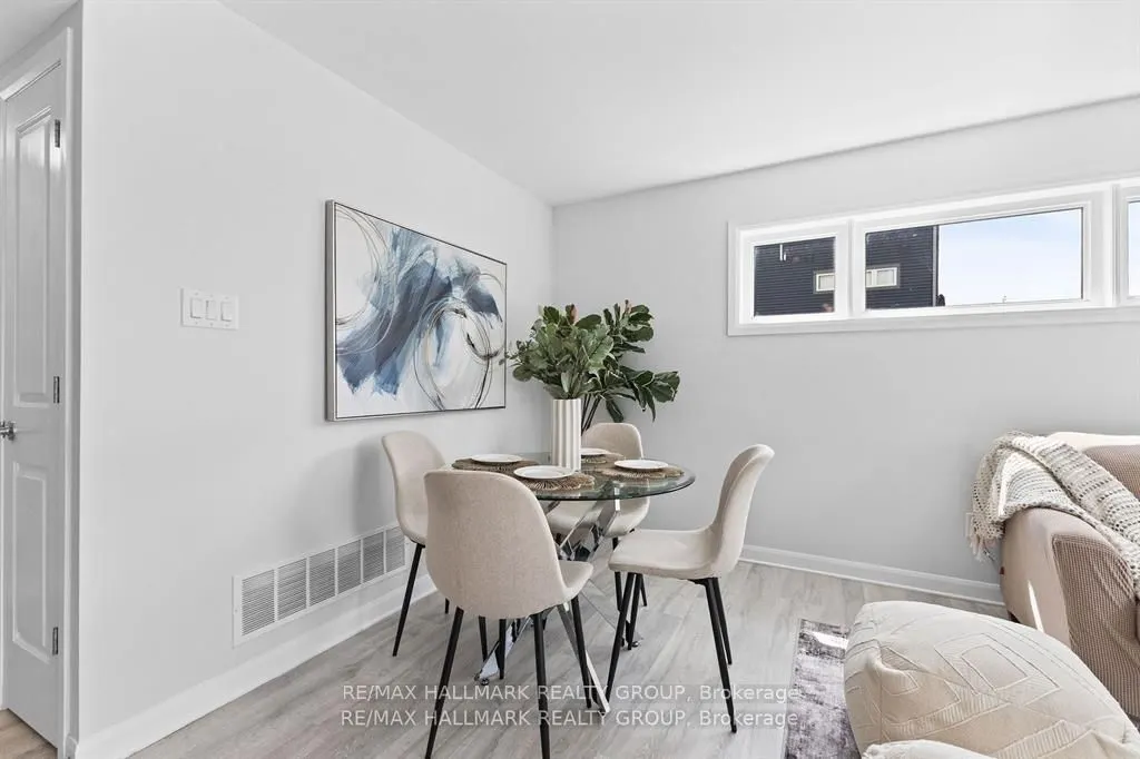 706 Amberwing Private, #Unit D