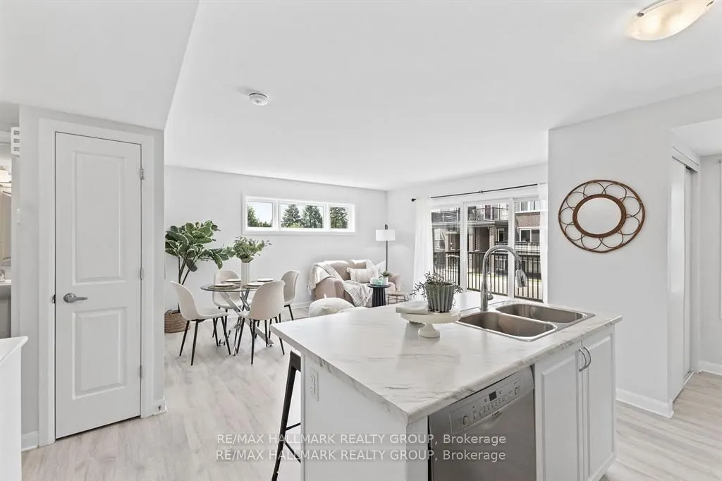 706 Amberwing Private, #Unit D