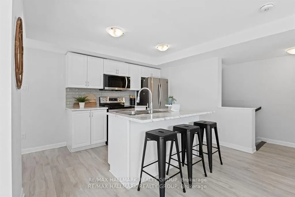 706 Amberwing Private, #Unit D
