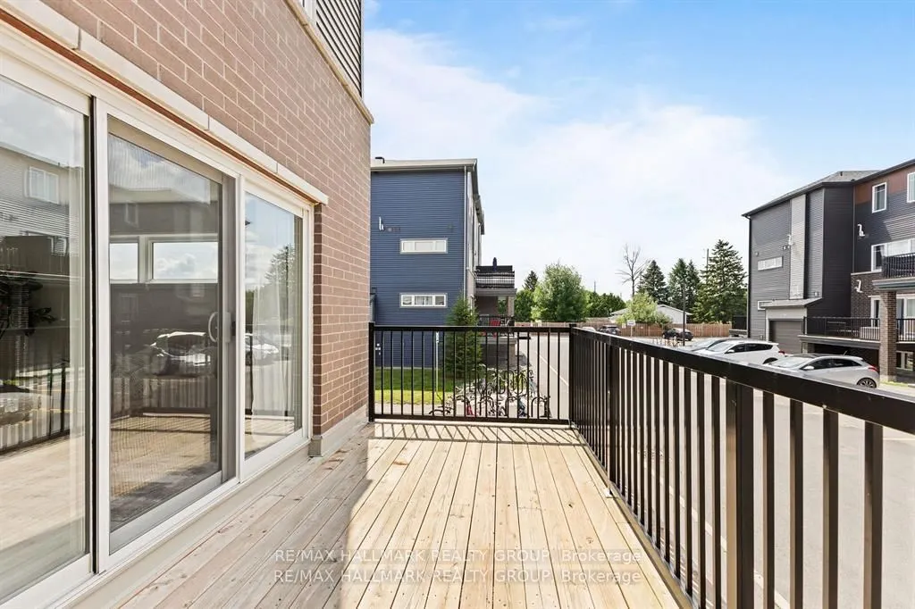 706 Amberwing Private, #Unit D