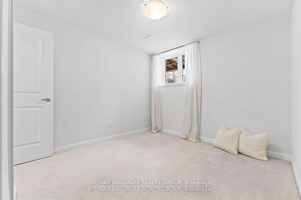 706 Amberwing Private, #Unit D