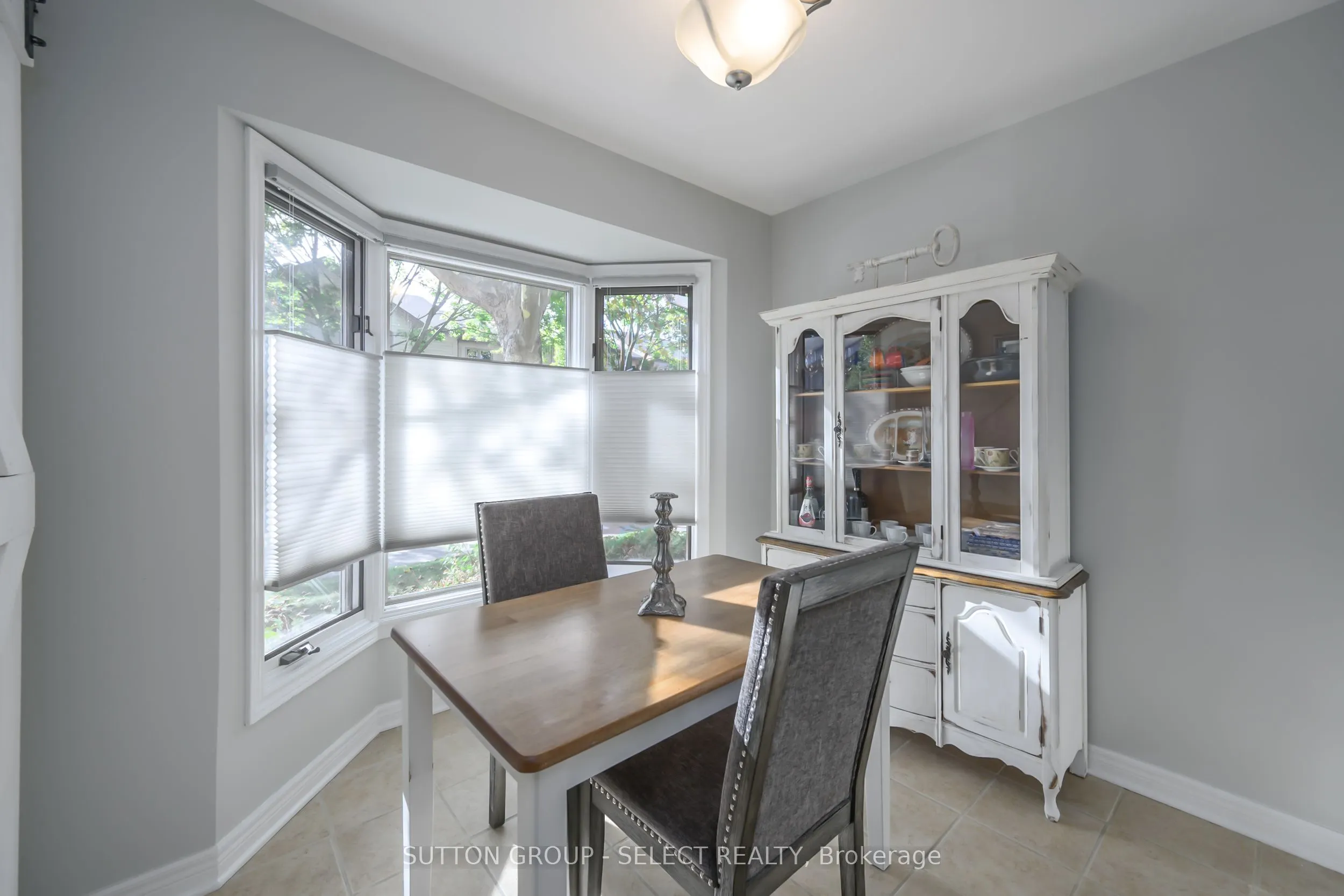 1478 ADELAIDE Street N, #14