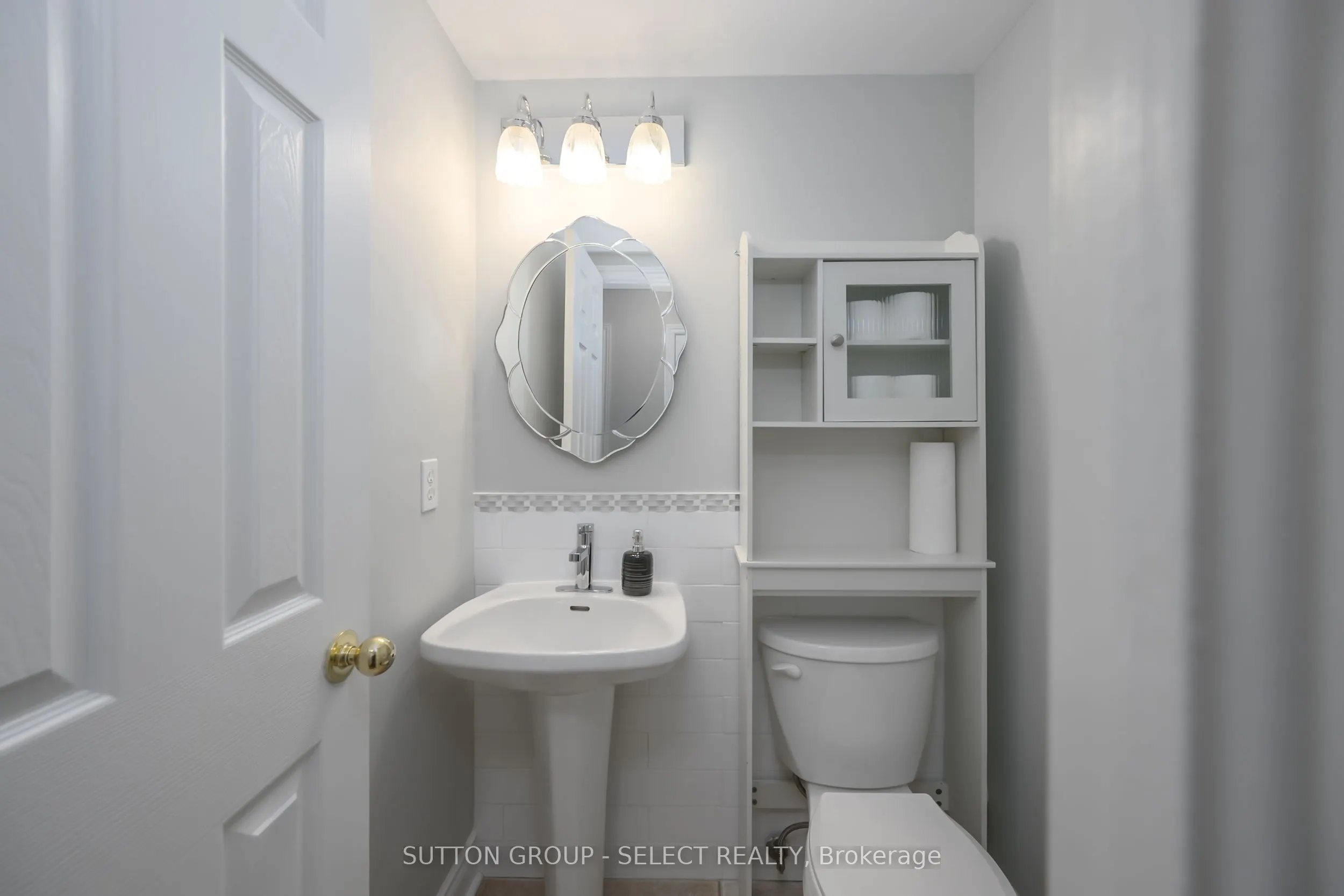 1478 ADELAIDE Street N, #14