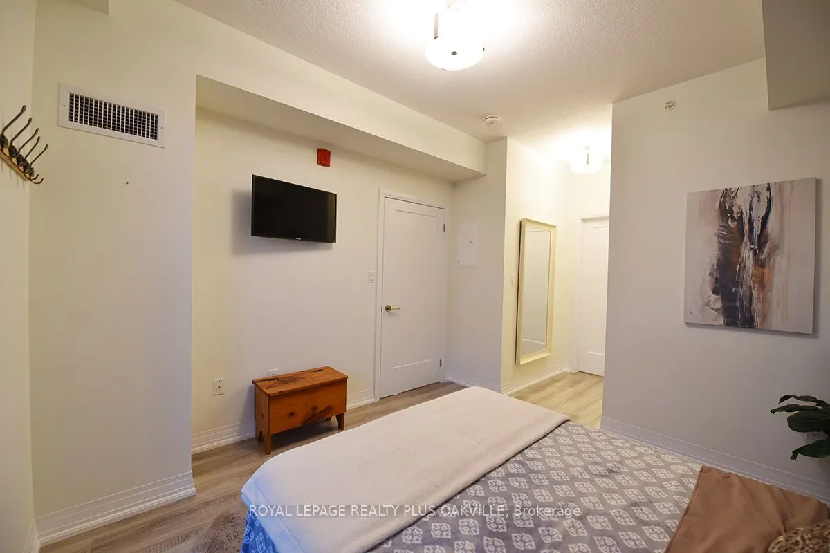 10 Concord Place, #412
