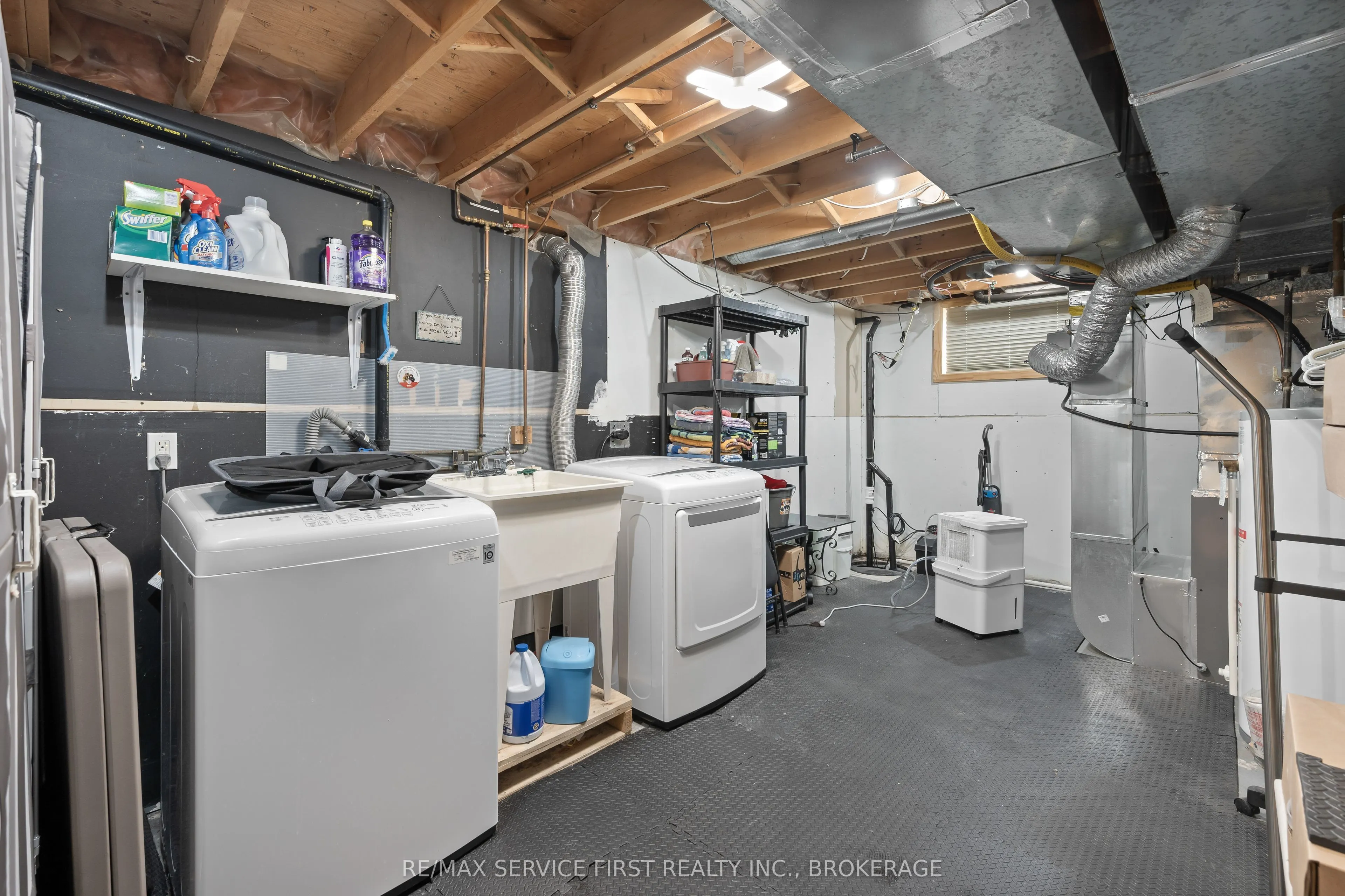 199 Splinter Court