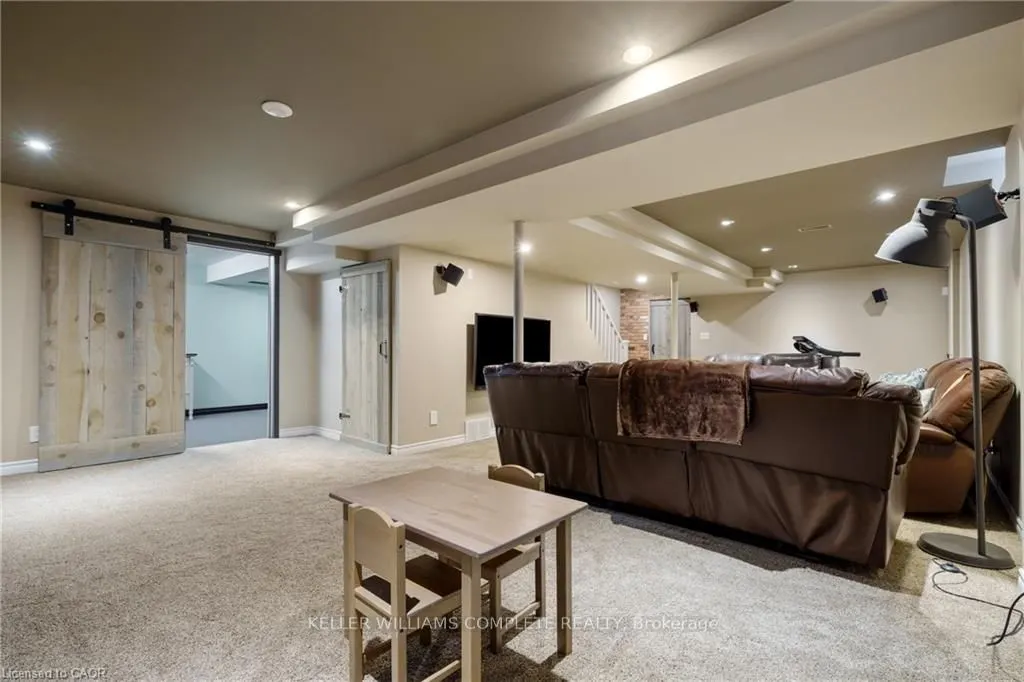 44 GRASSYPLAIN Drive