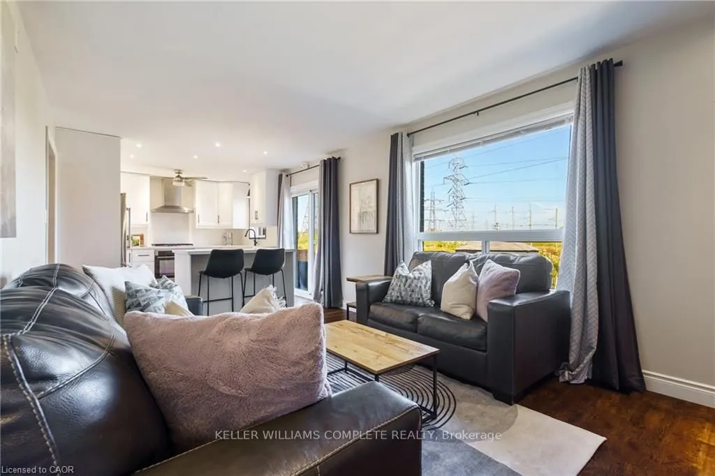 44 GRASSYPLAIN Drive