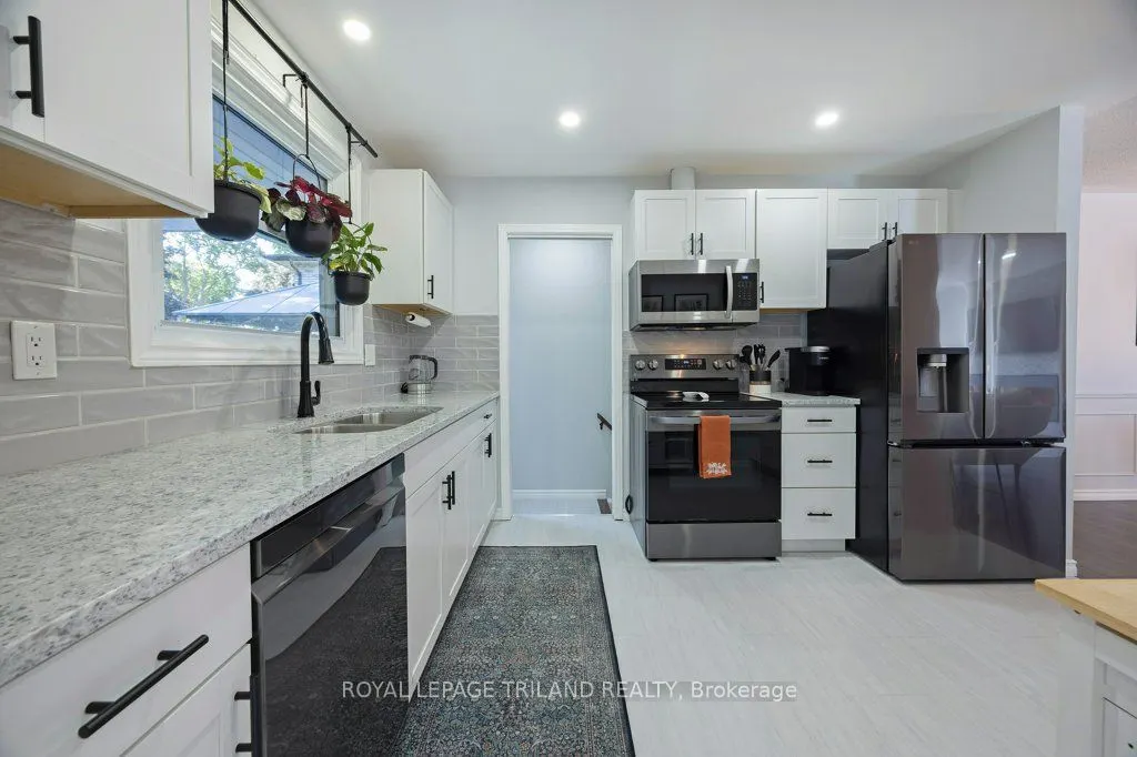 28 MCTAGGART Crescent
