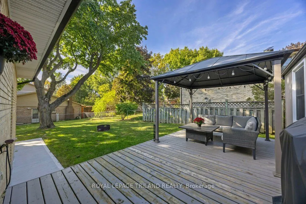 28 MCTAGGART Crescent