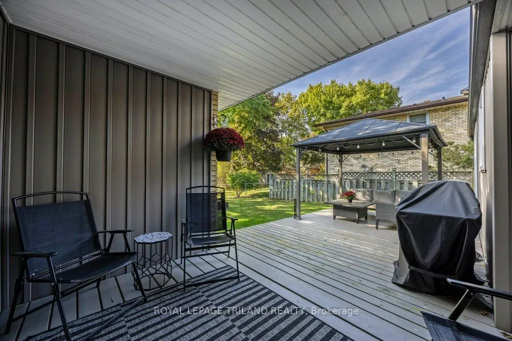 28 MCTAGGART Crescent