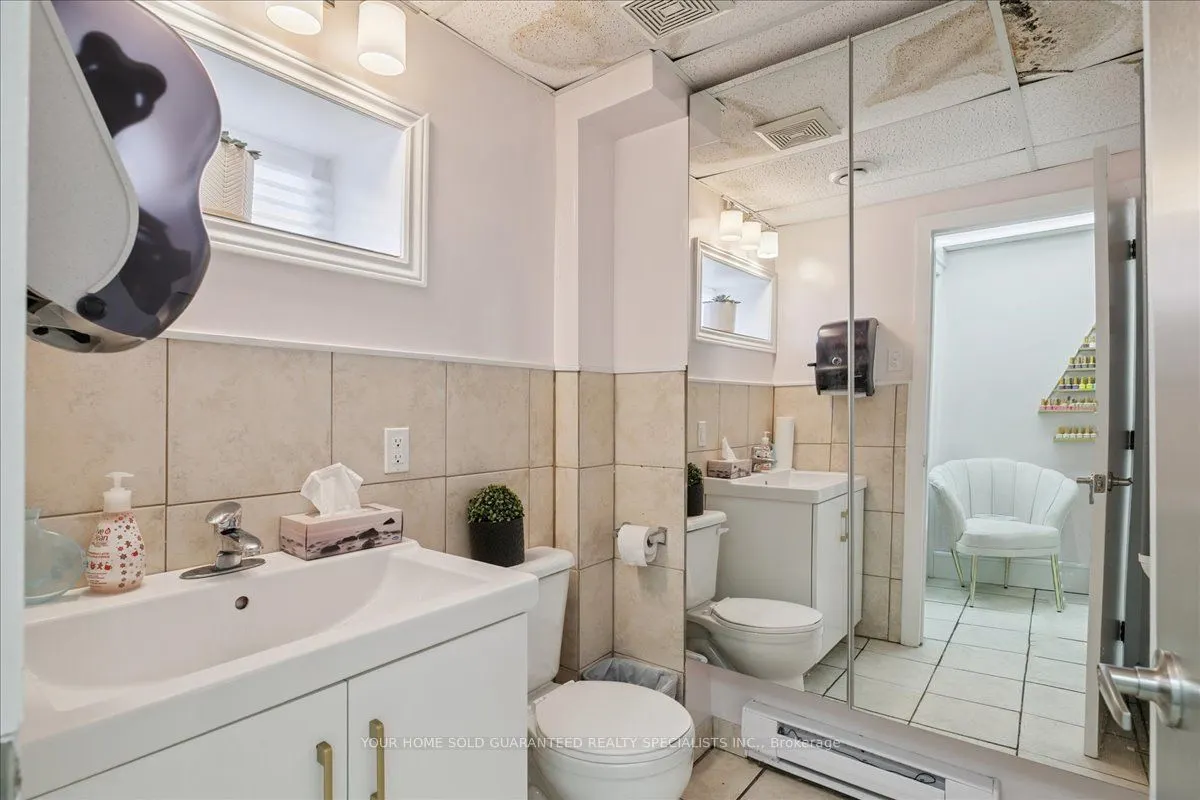 550 Upper James Street, #Unit 1